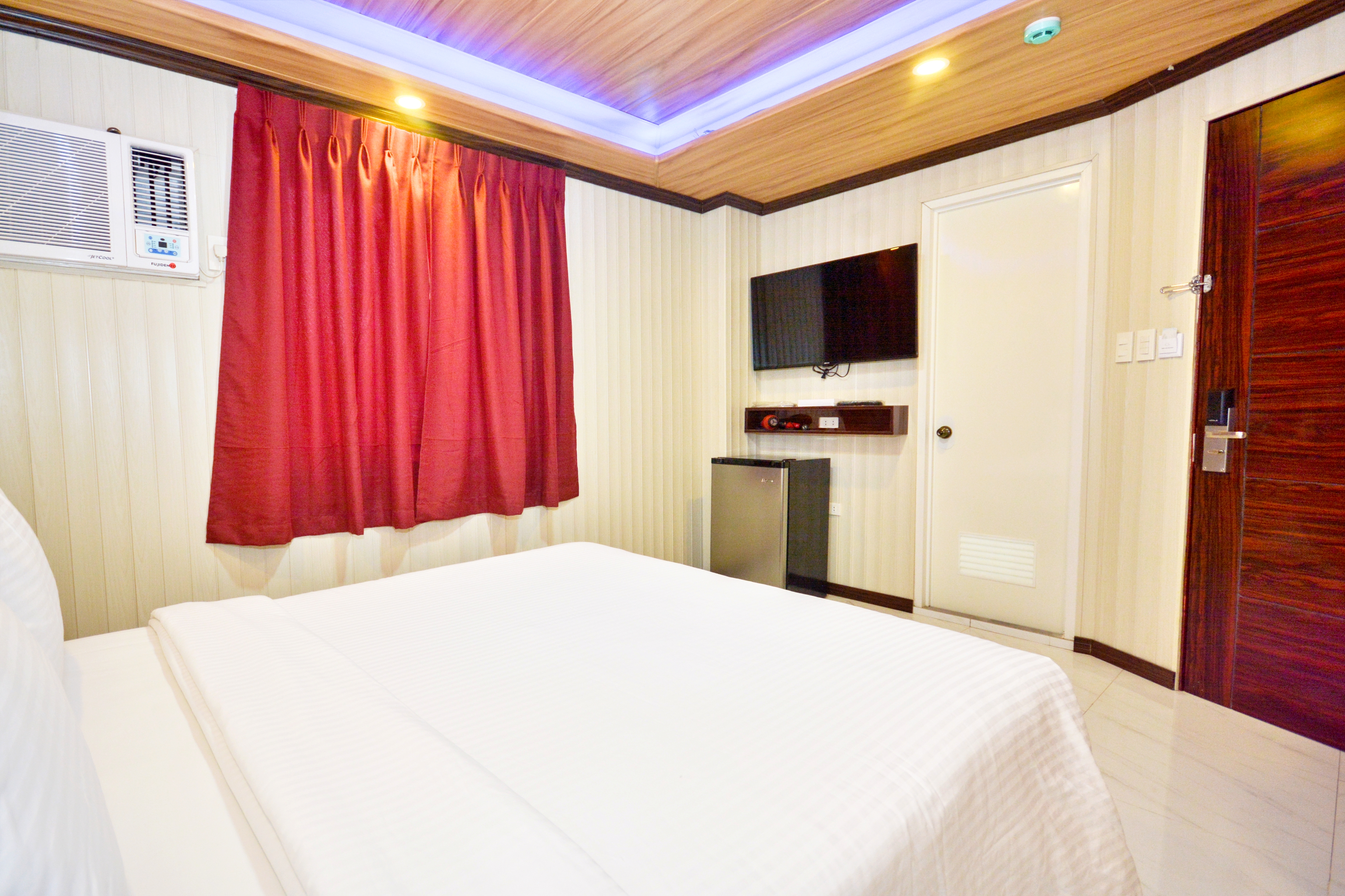 Double Private External Bathroom