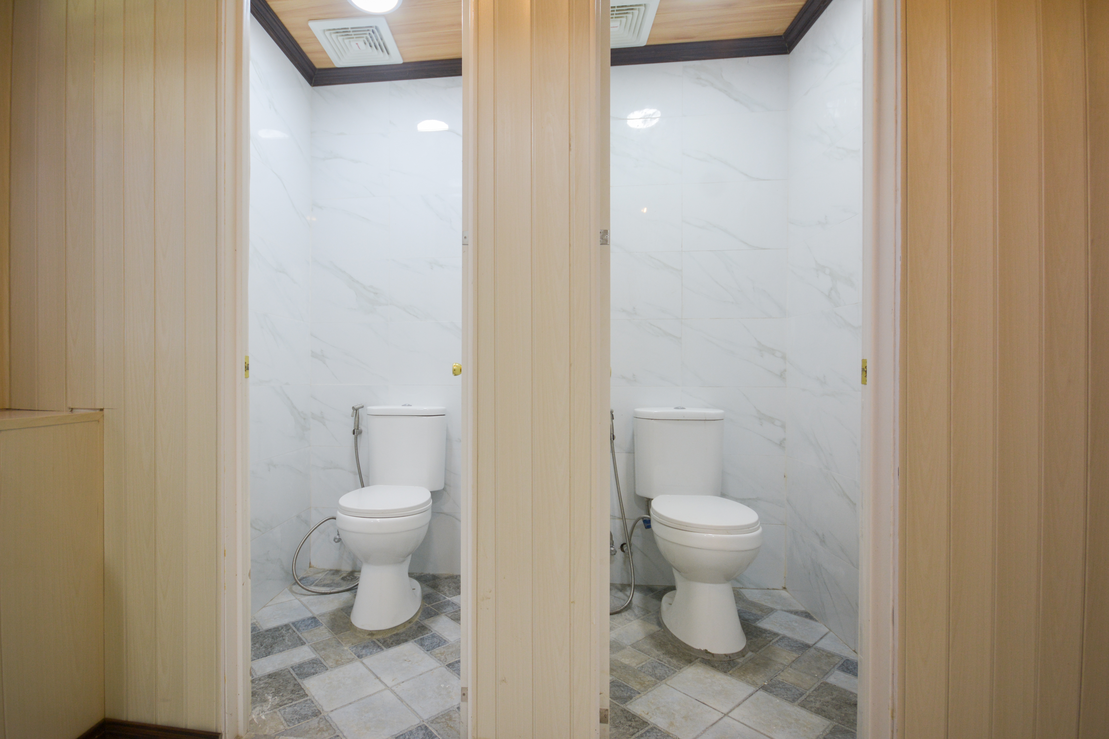 Double Shared External Bathroom