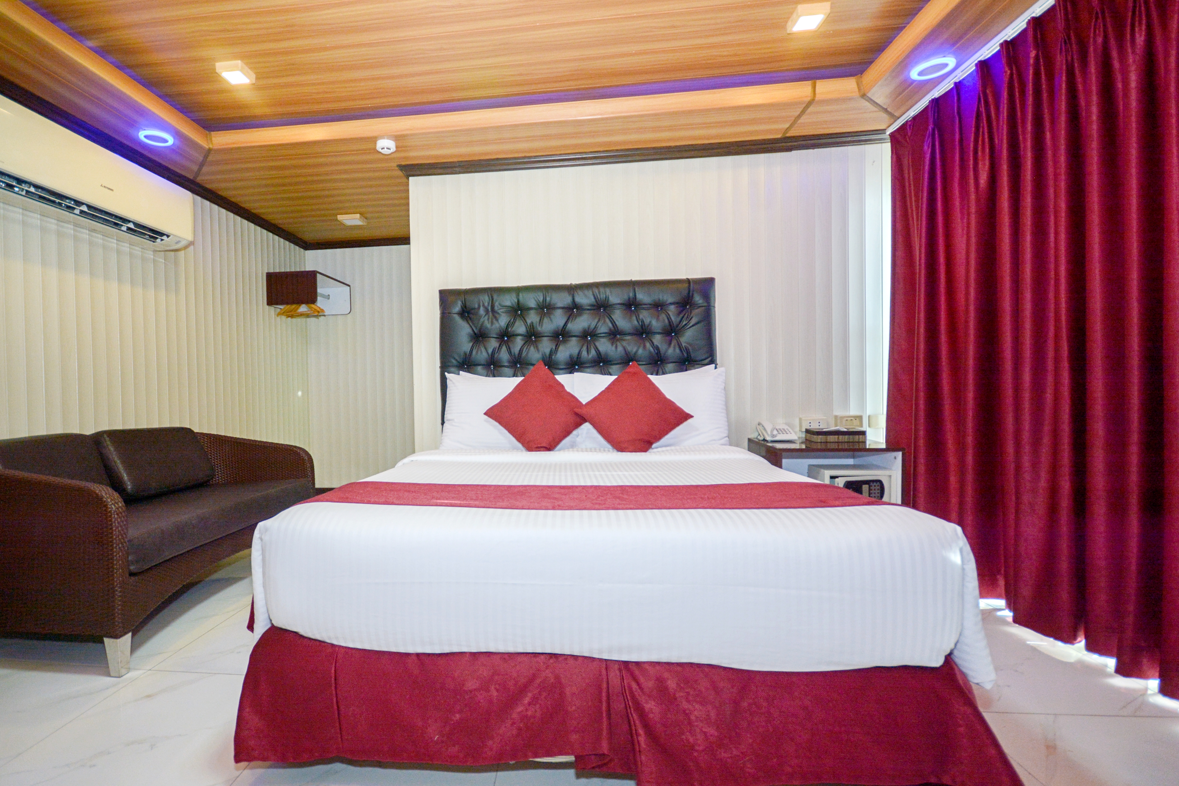 Junior Suite with Views