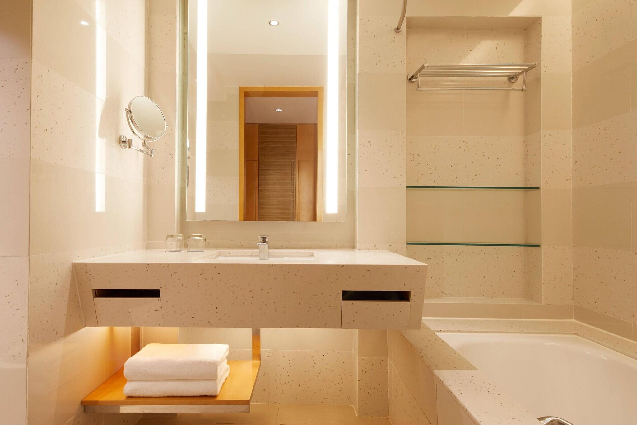 Double Ocean View King Bed