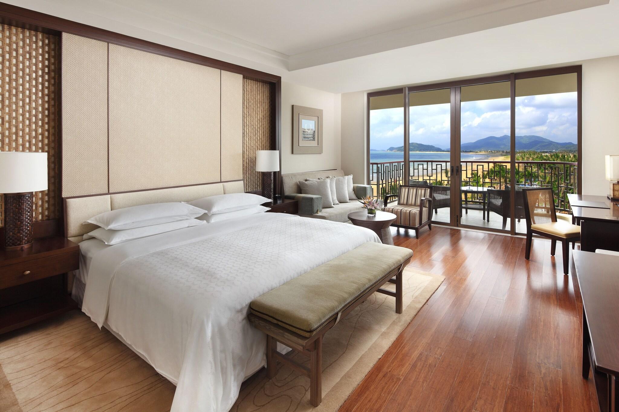 Double Garden View King Bed