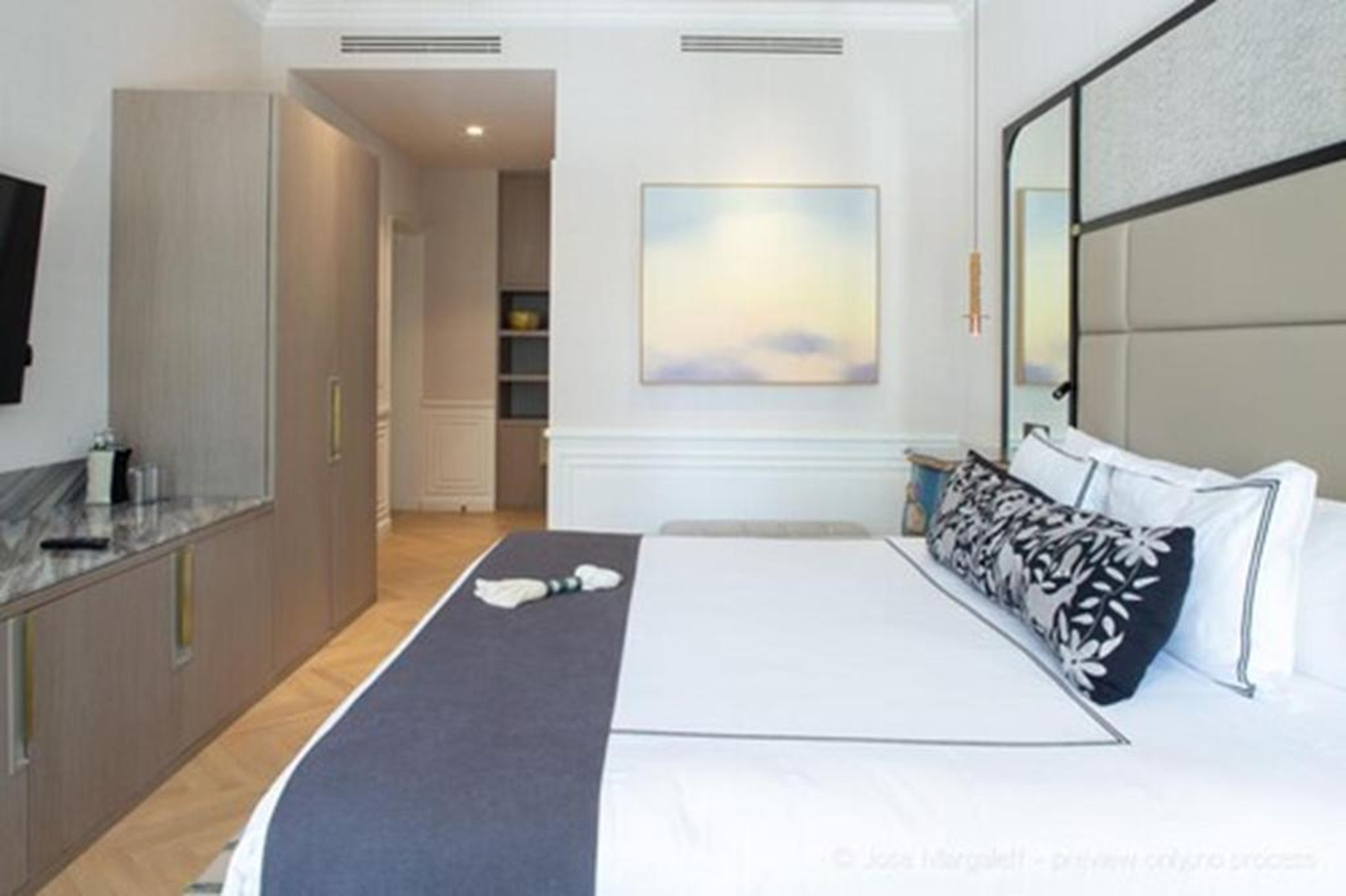 Room Deluxe One Bed