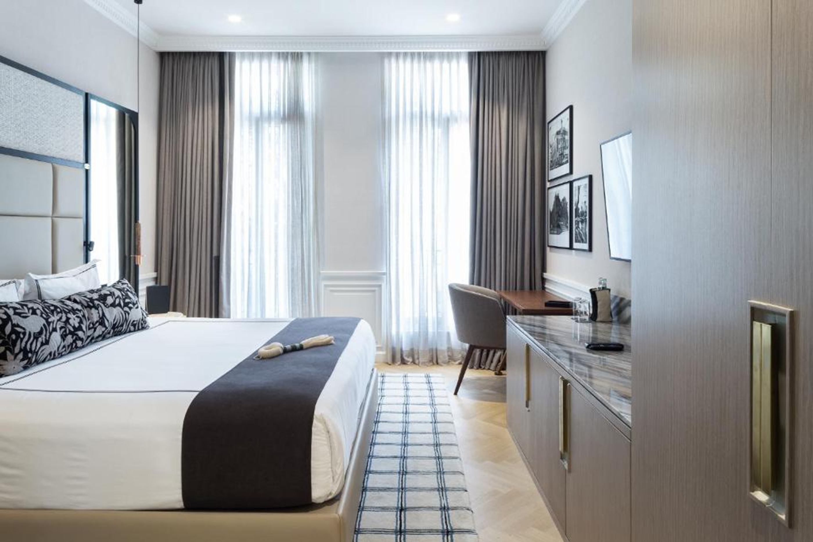 Room Deluxe One Bed
