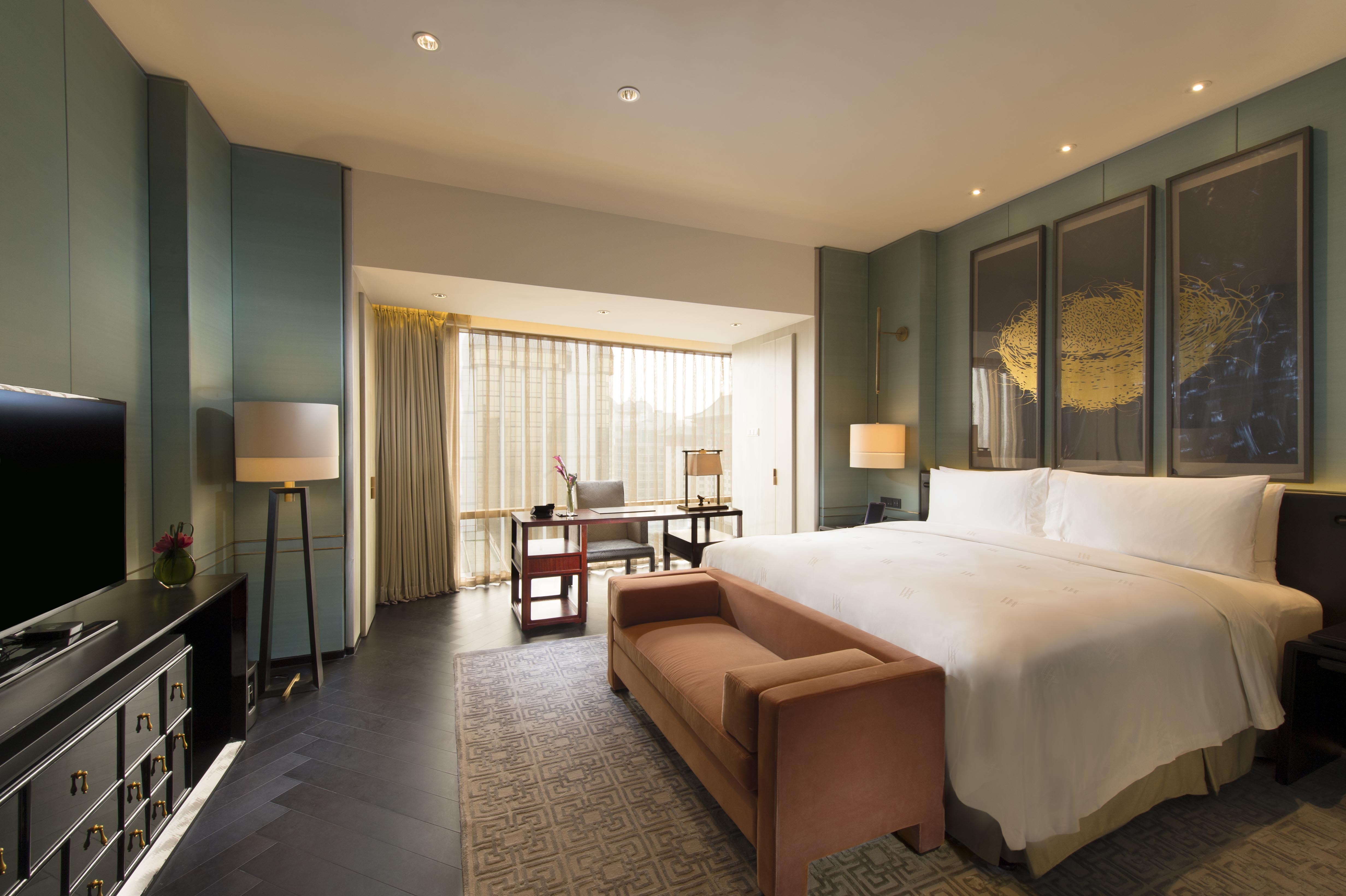 Double Superior King Bed