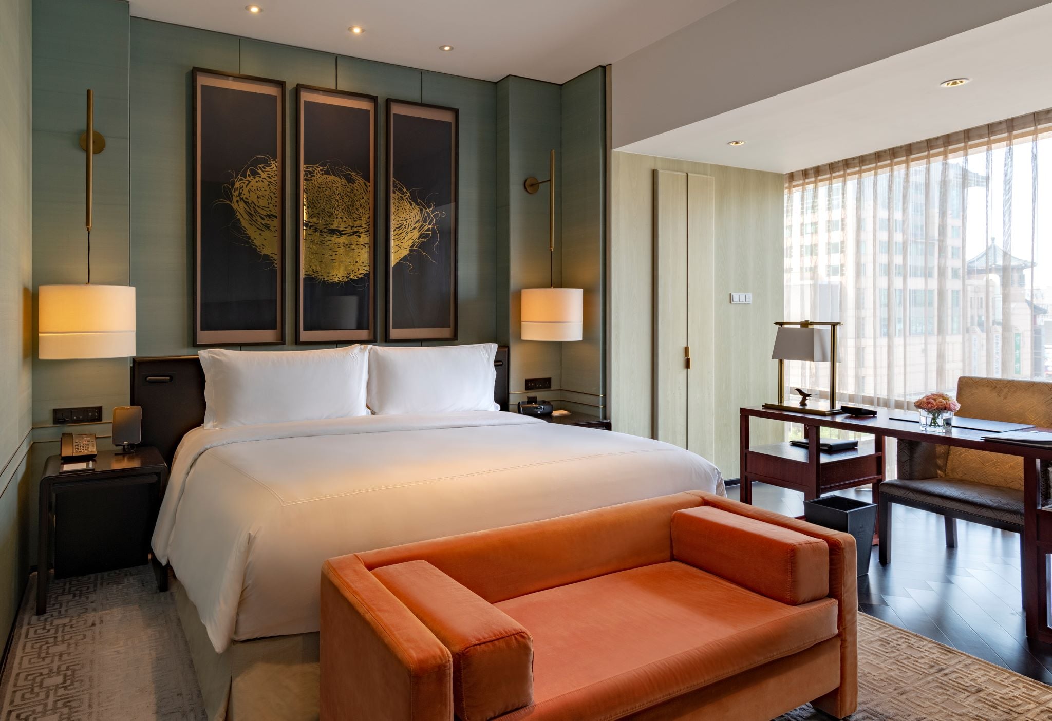 Double Deluxe King Bed