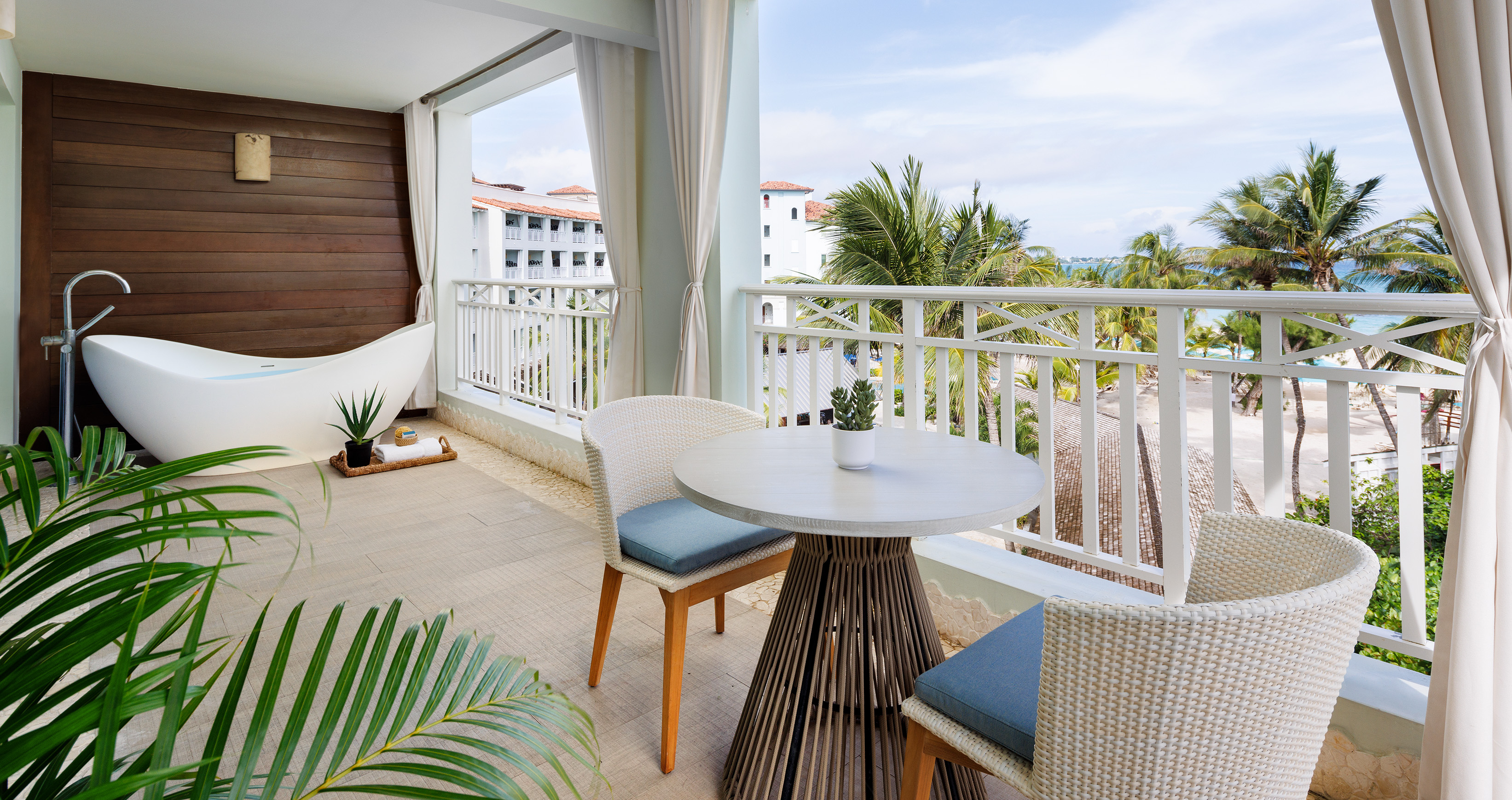 Suite Ocean Front One Bedroom