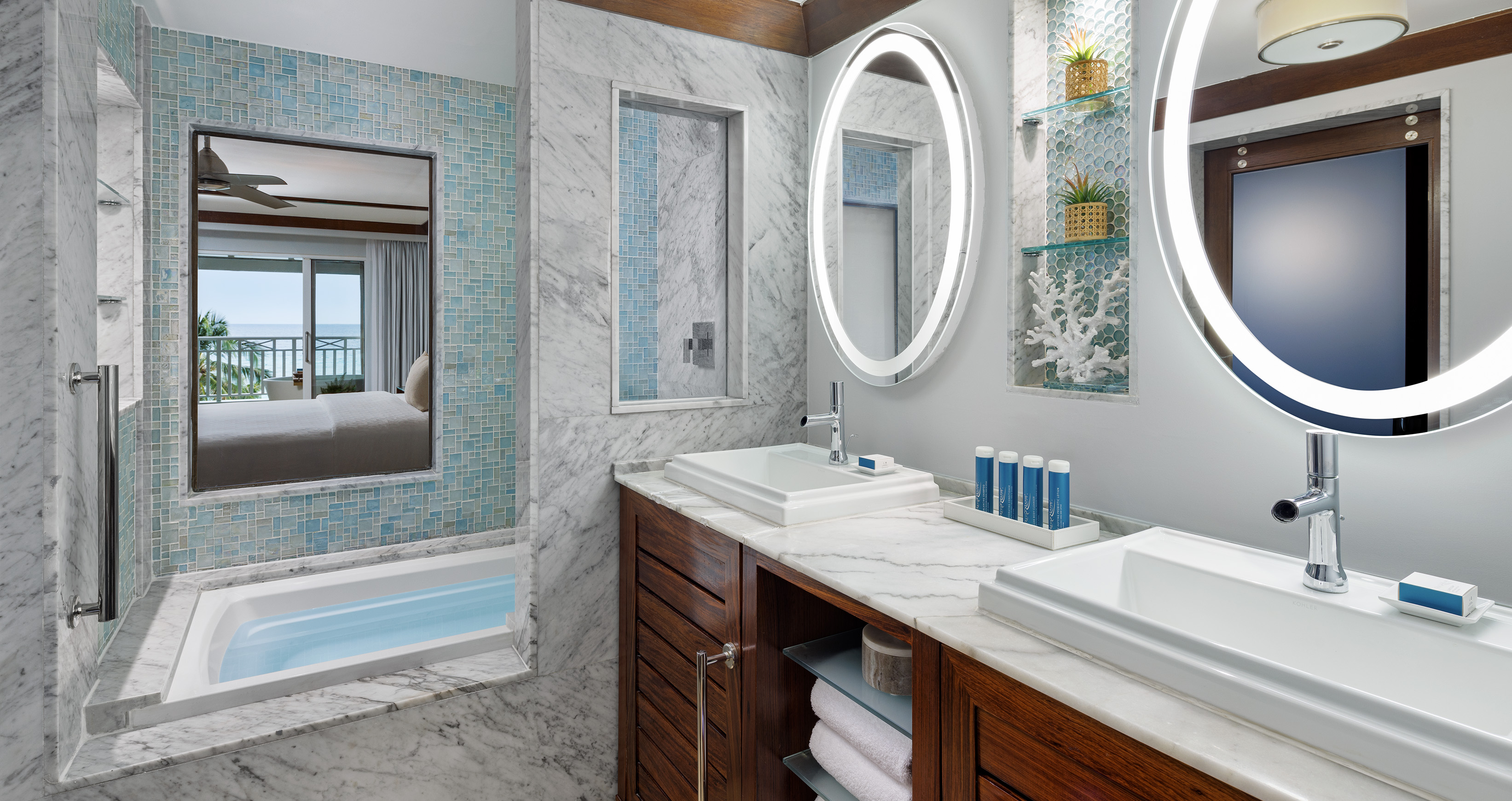 Suite Ocean Front with Balcony