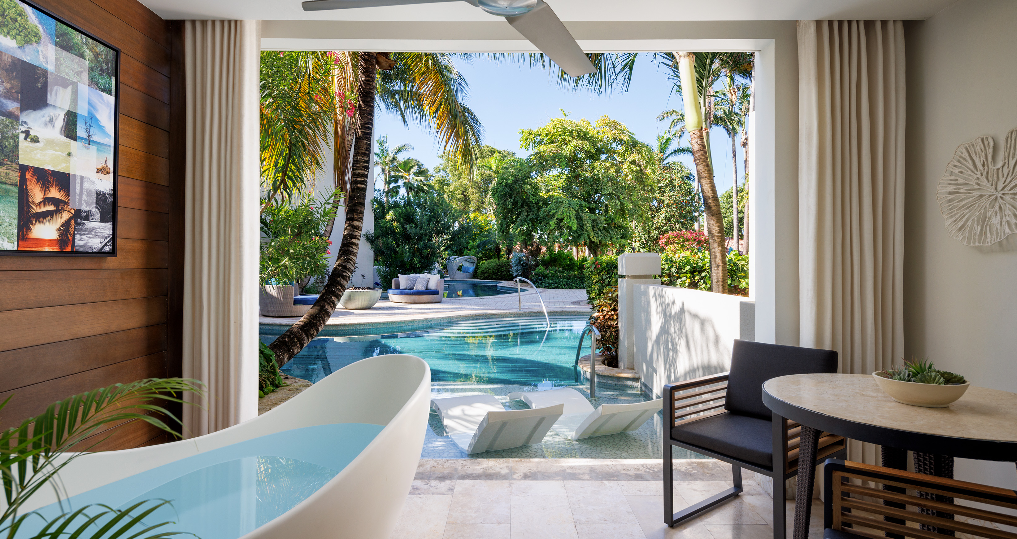 Room Pool View One Bedroom