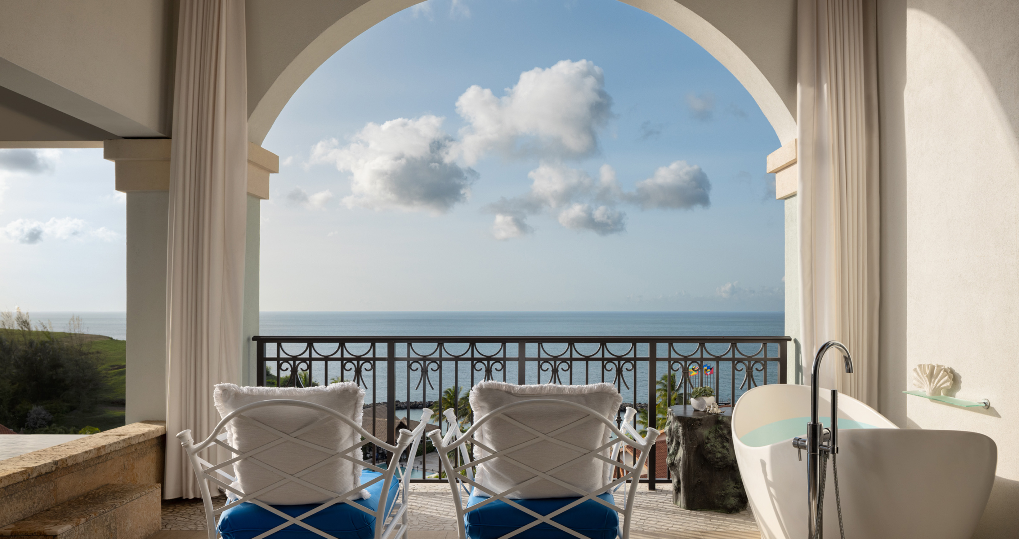 Suite Sea View with Private Pool