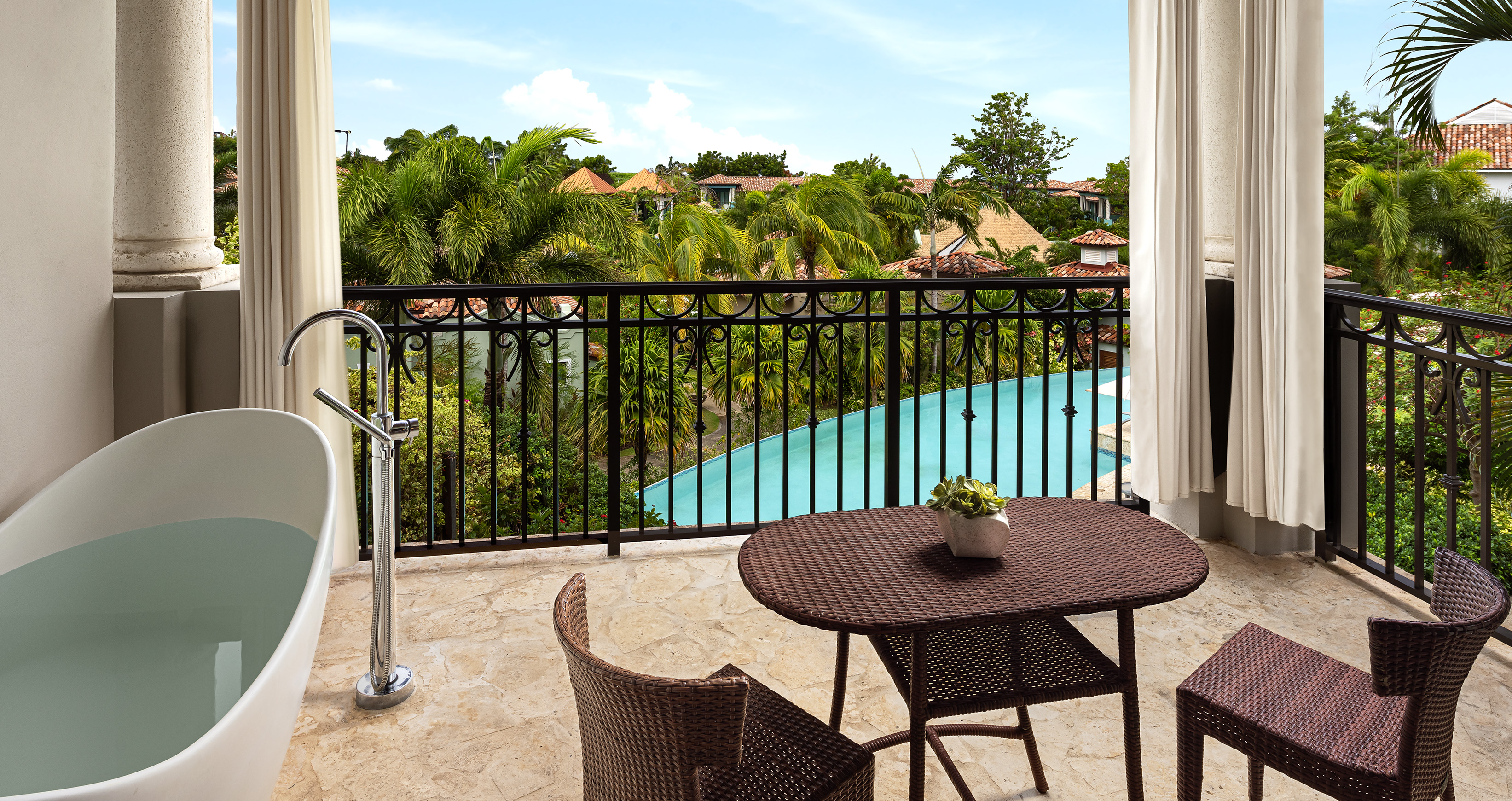 Junior Suite with Balcony