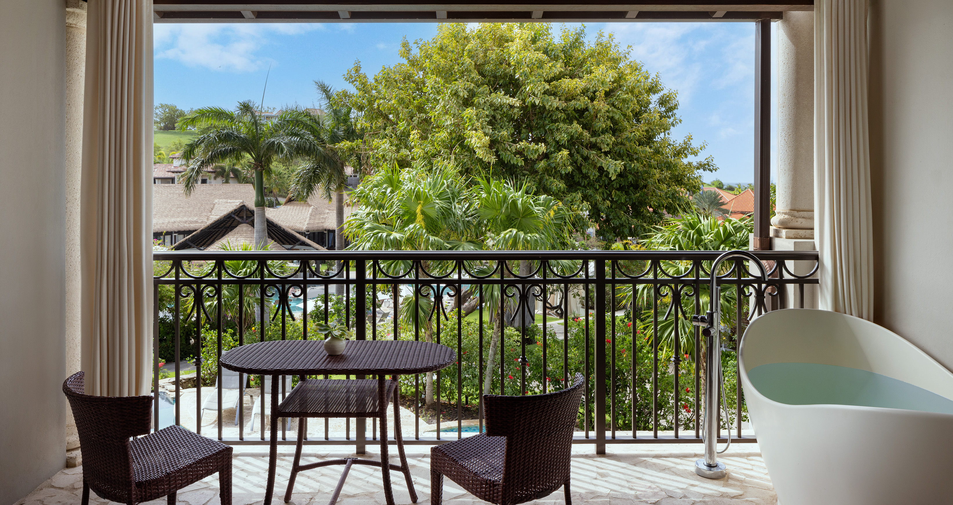 Junior Suite with Balcony