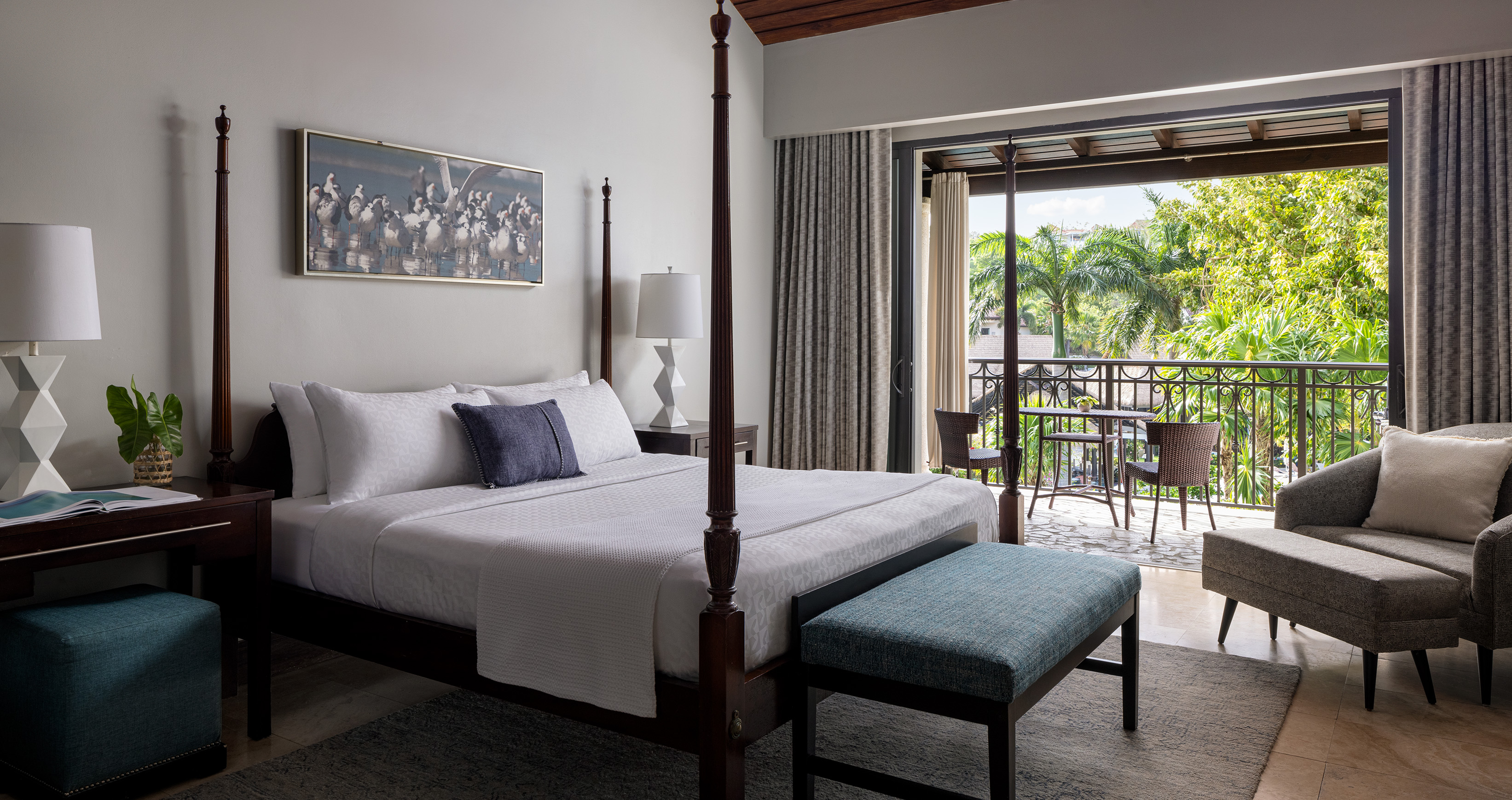 Junior Suite with Balcony