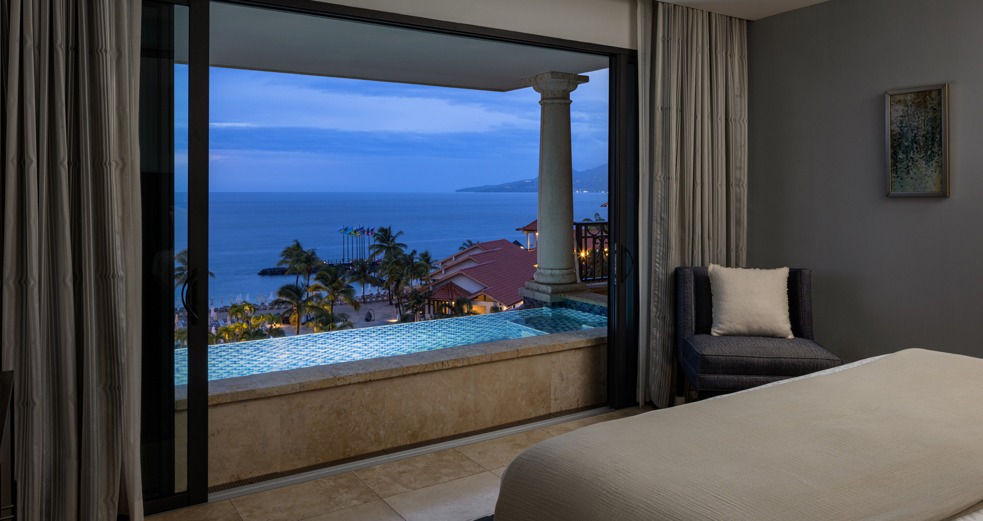 Suite Ocean View with Balcony