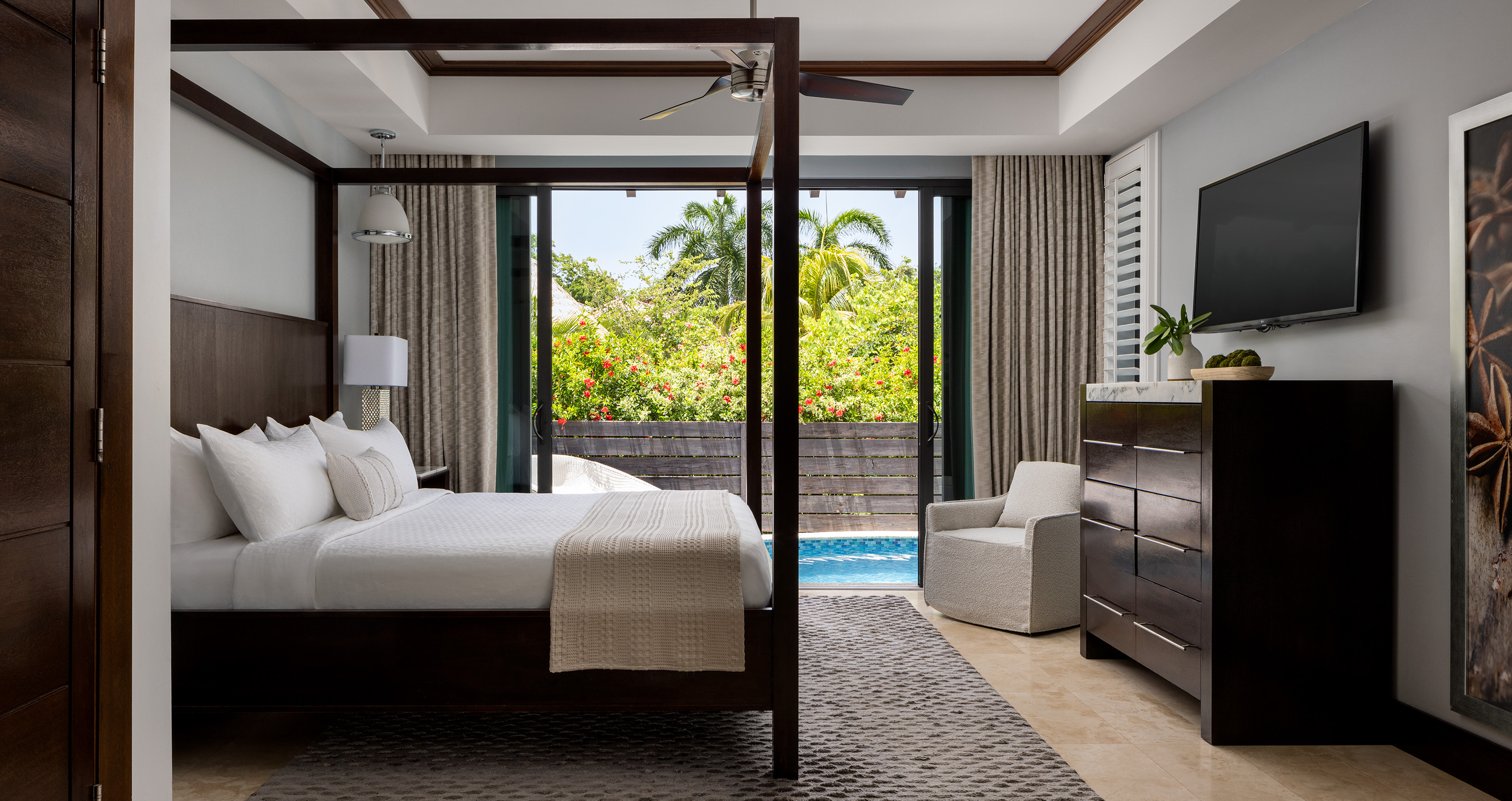 Suite with Private Pool