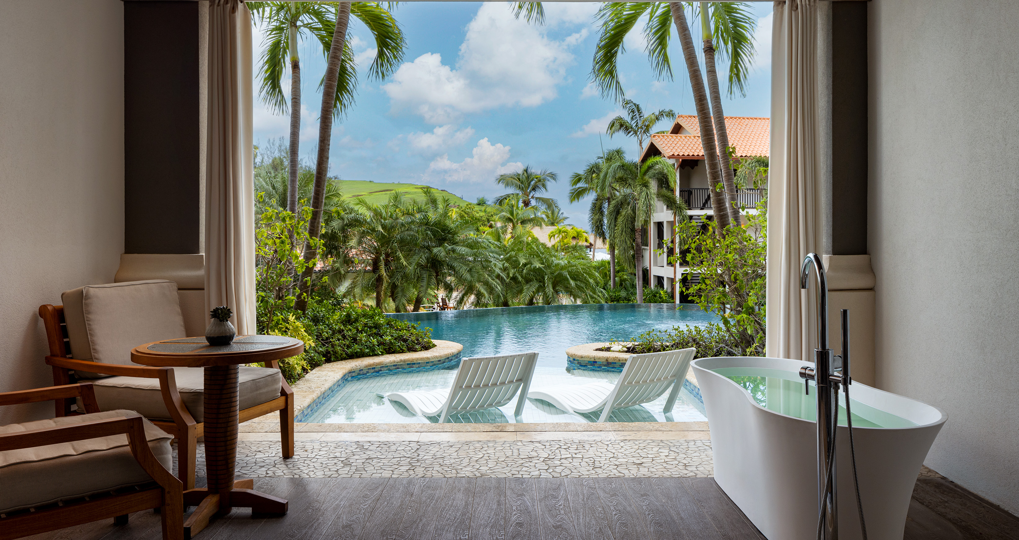 Suite Pool View One Bedroom