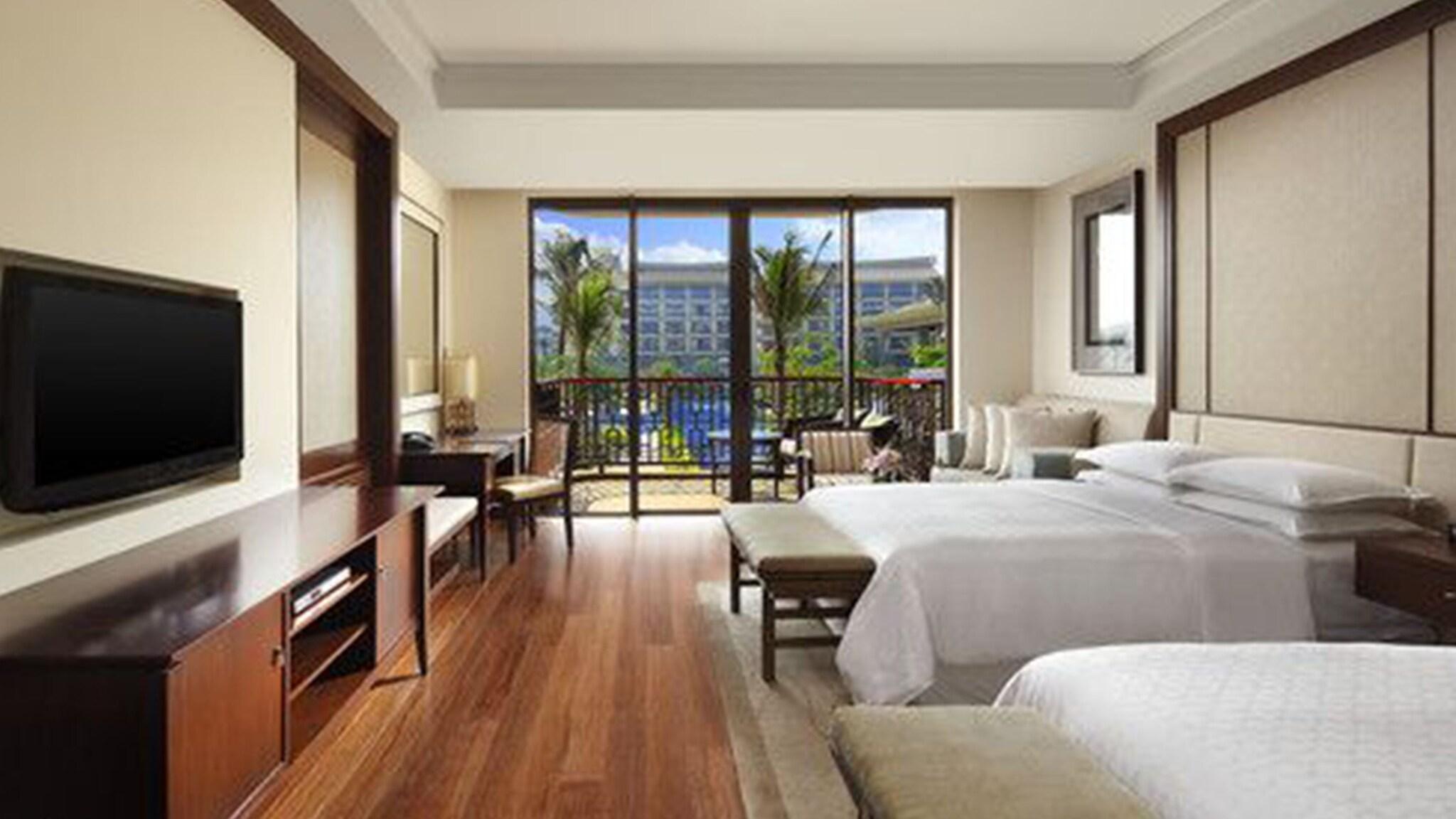 Twin Deluxe with Balcony