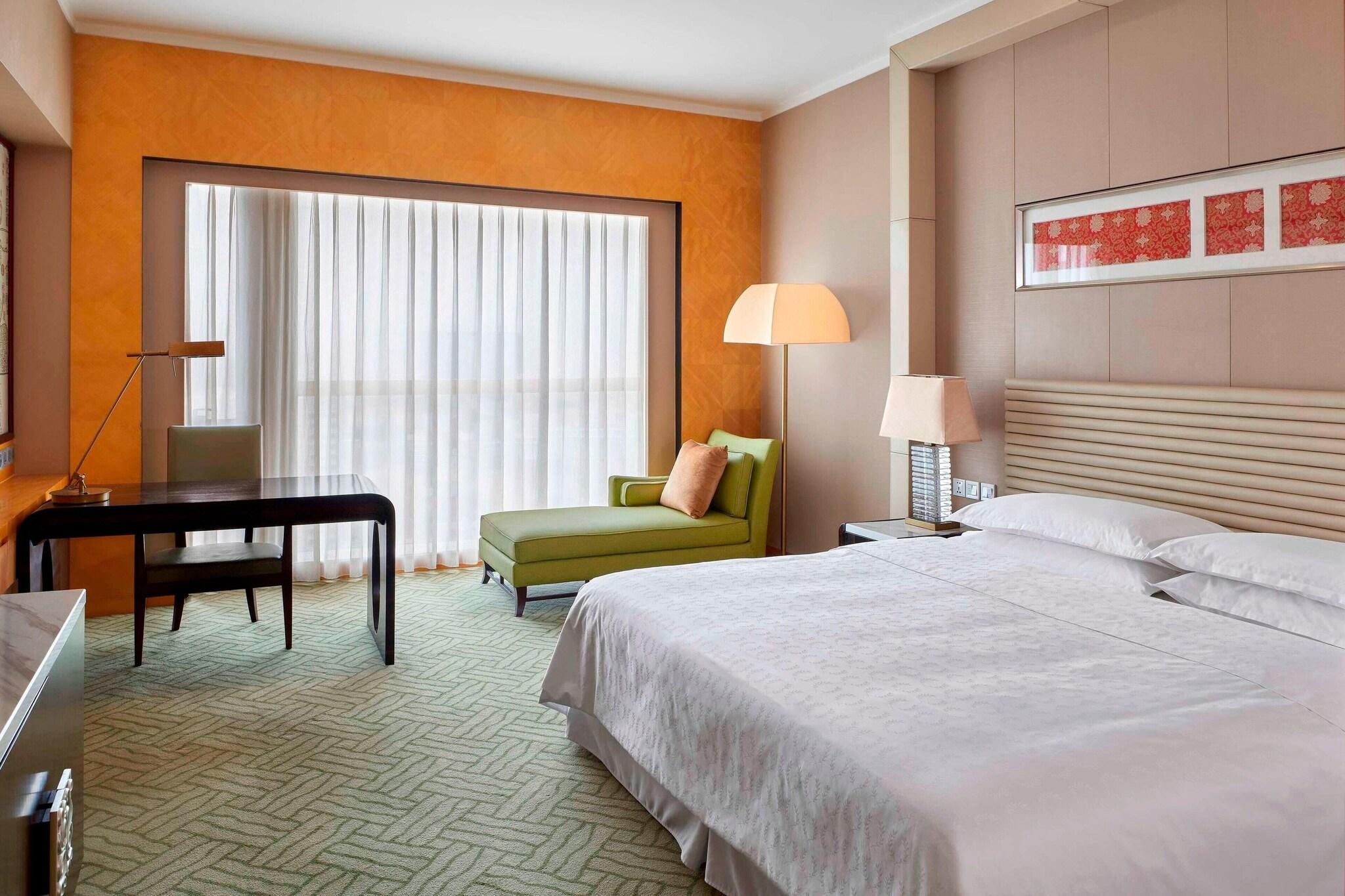 Double King Size Bed