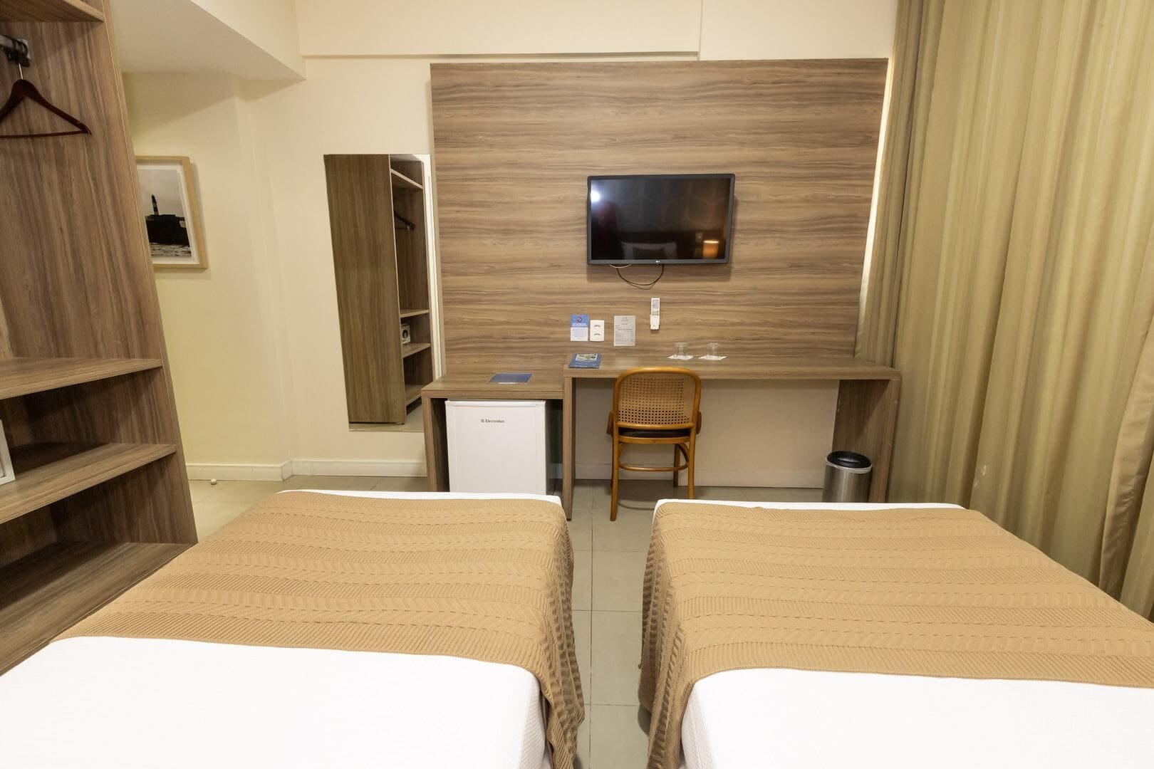 Double or Twin Standard