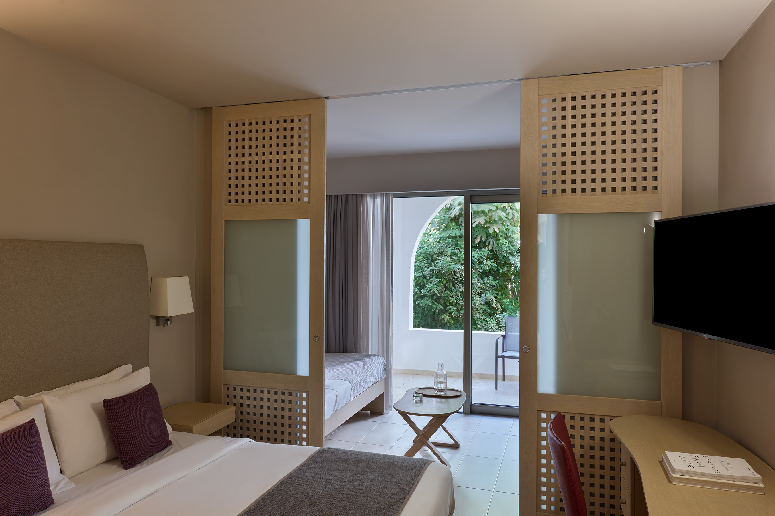 Family Room Land View