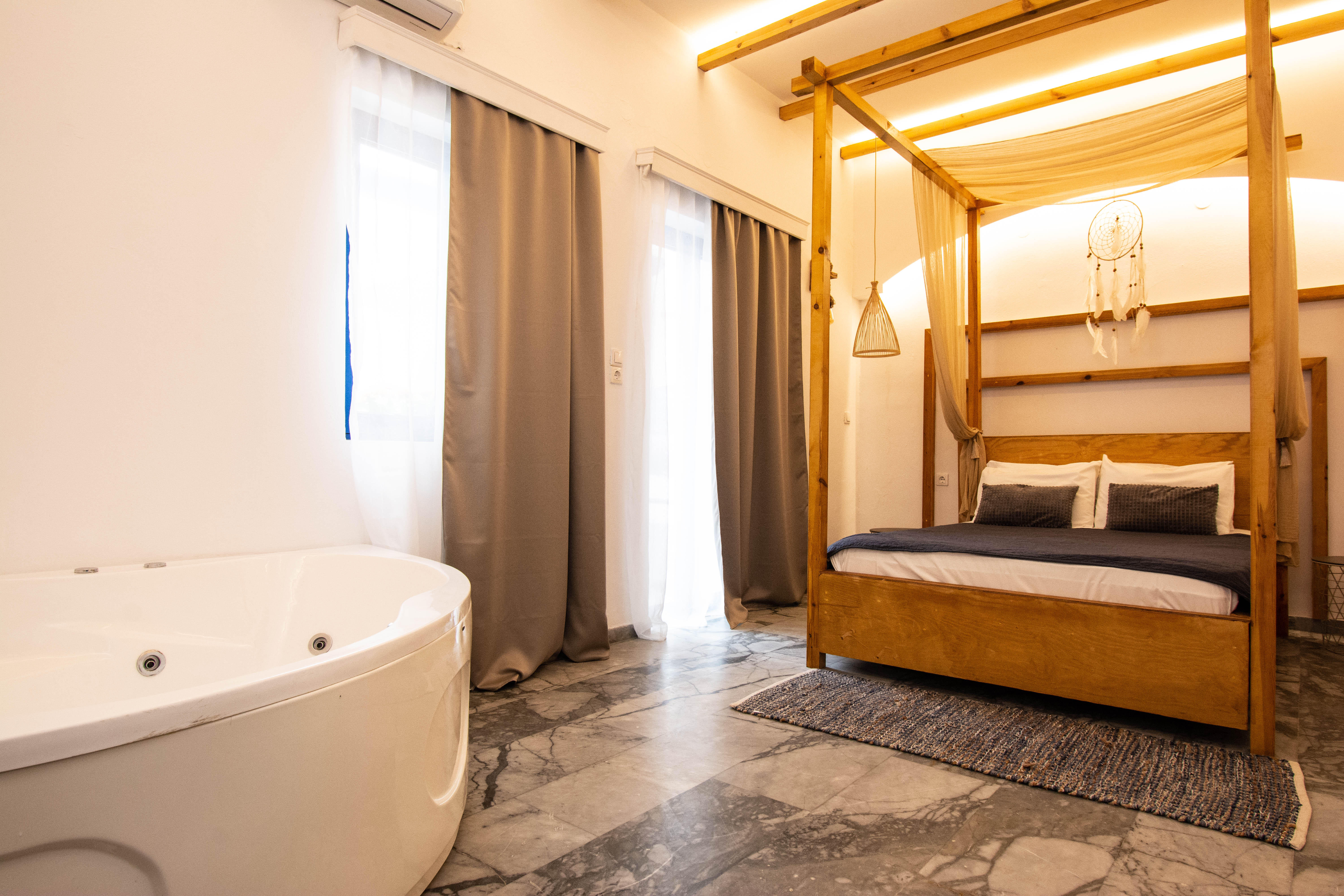 Apartment with Jacuzzi