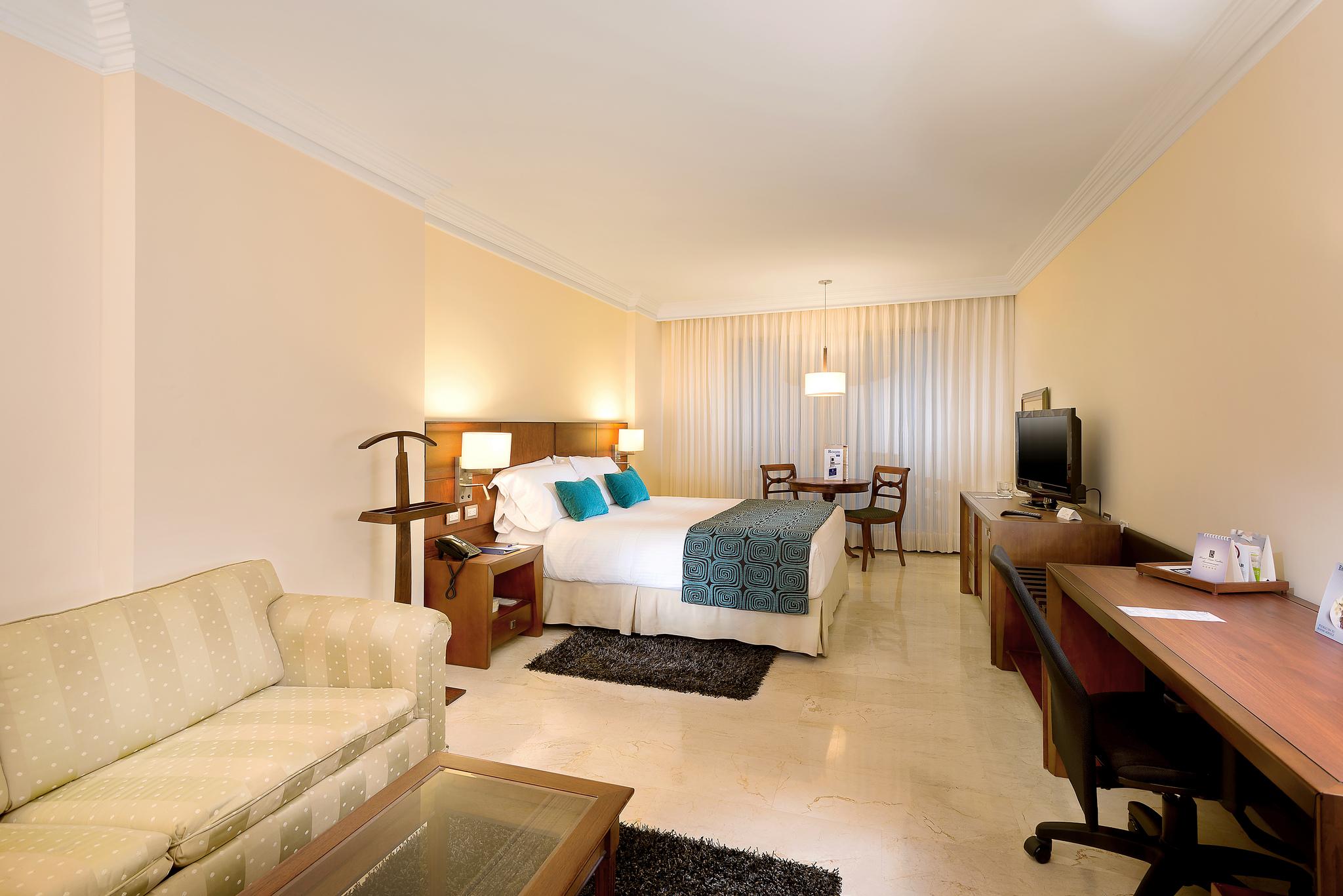 Double Queen Size Bed