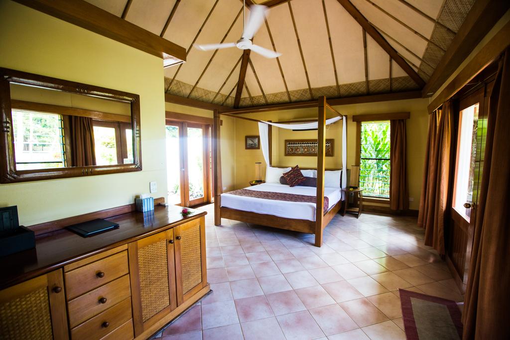 Bungalow Garden View