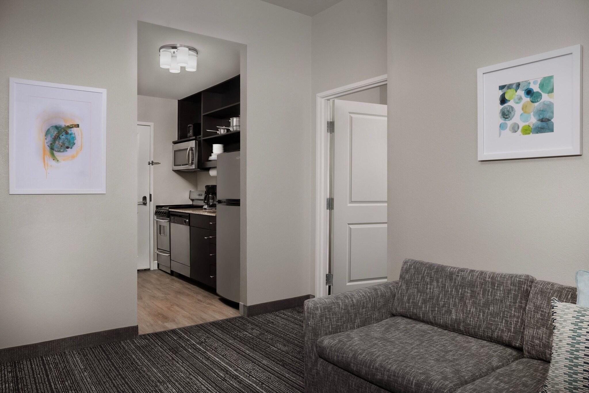 Suite Queen Size Bed