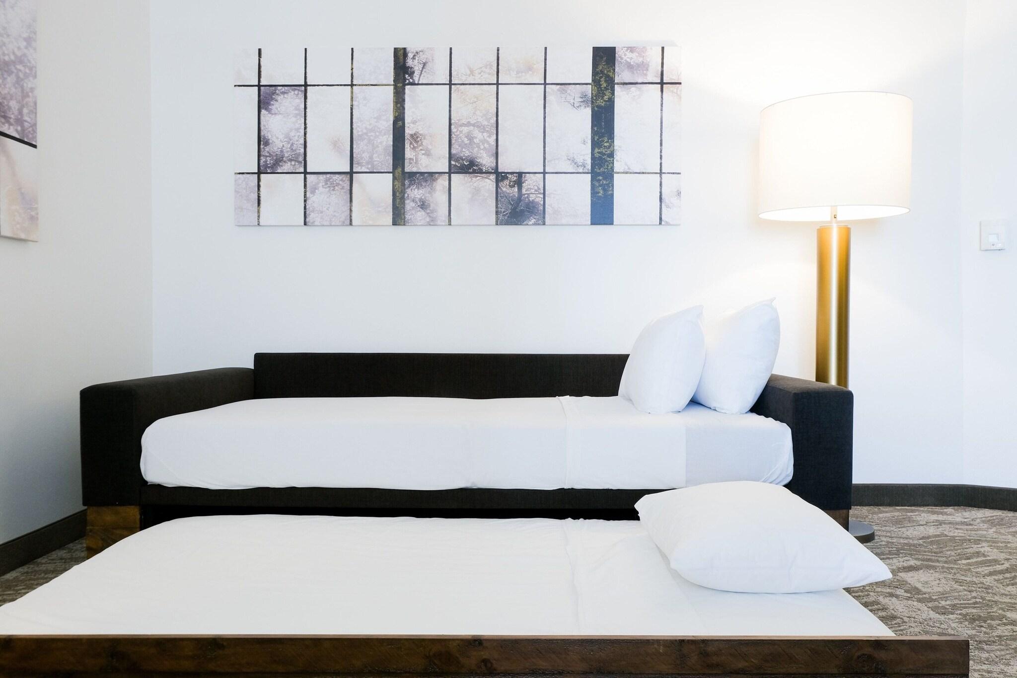 Suite with Double Bed