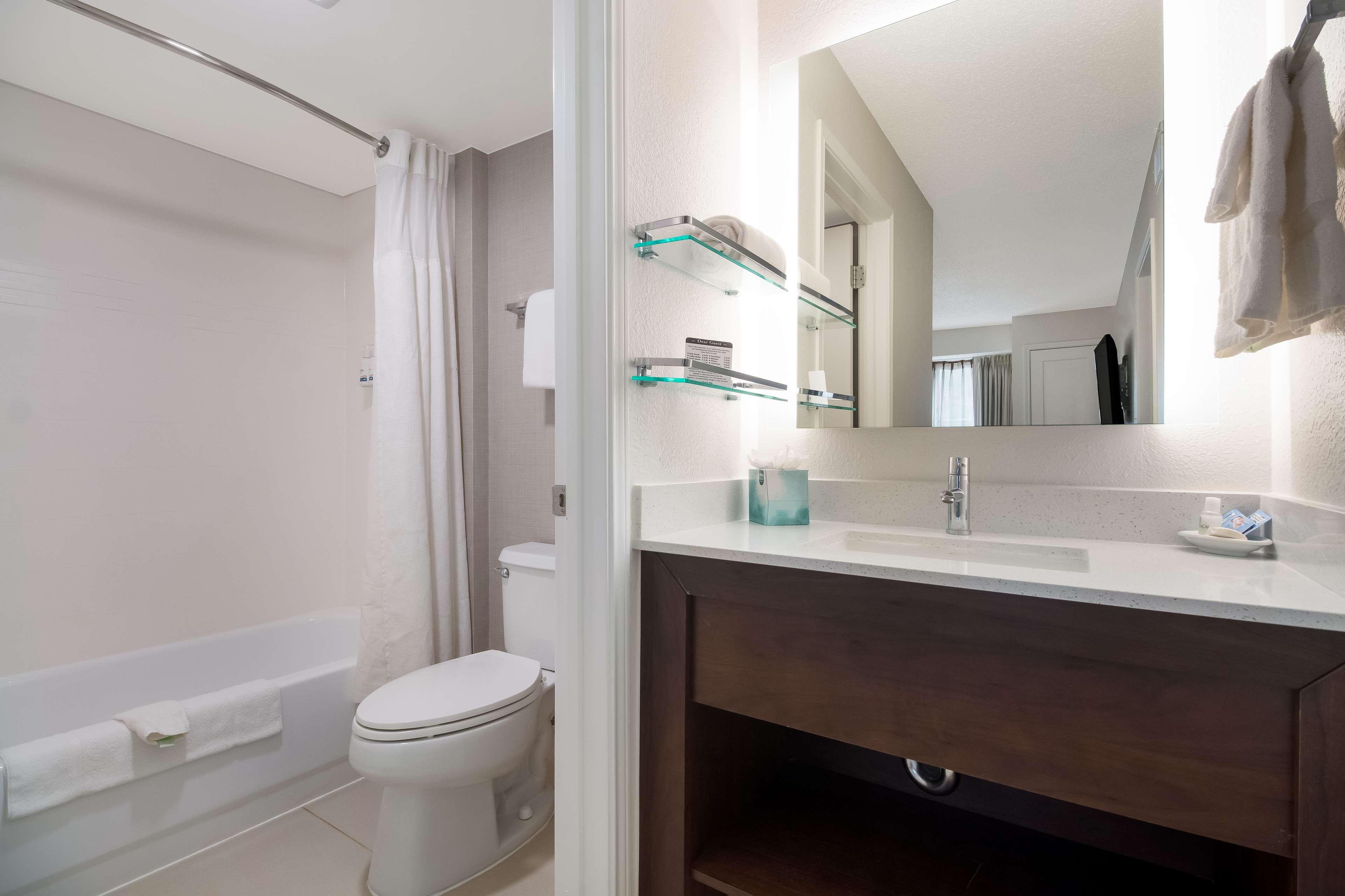 Studio Queen Size Bed