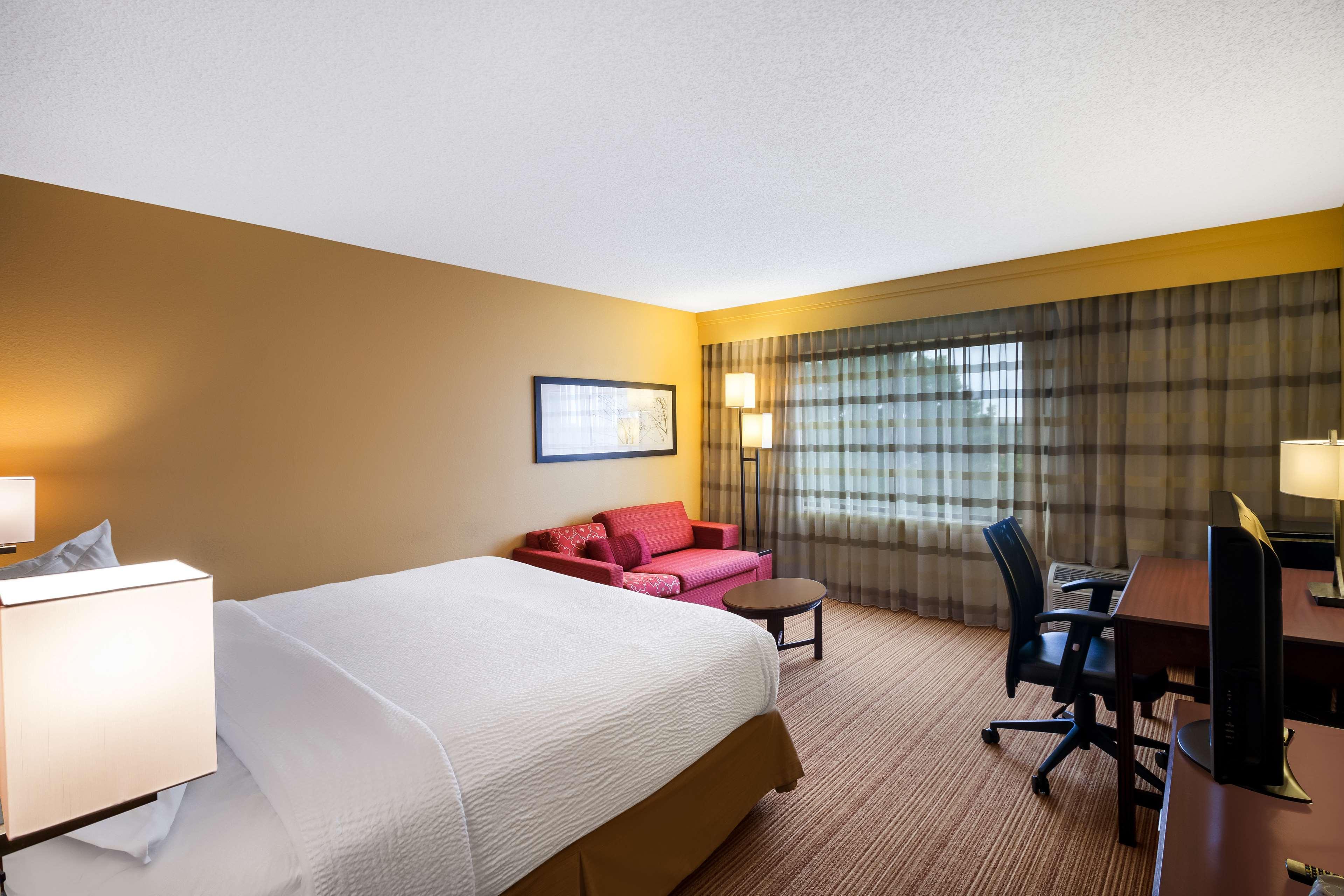 Double Deluxe King Bed