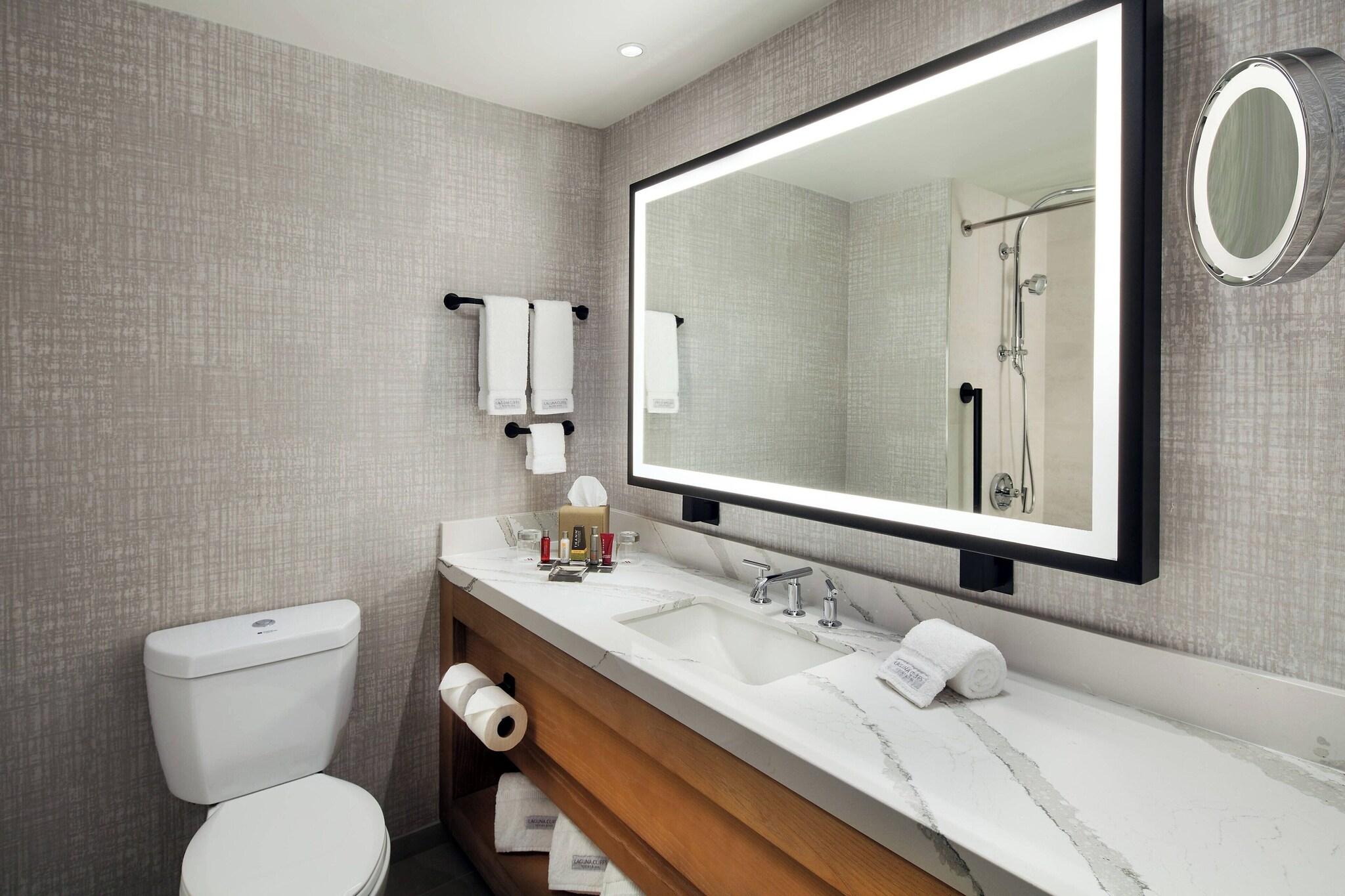 Double Accessible with Views