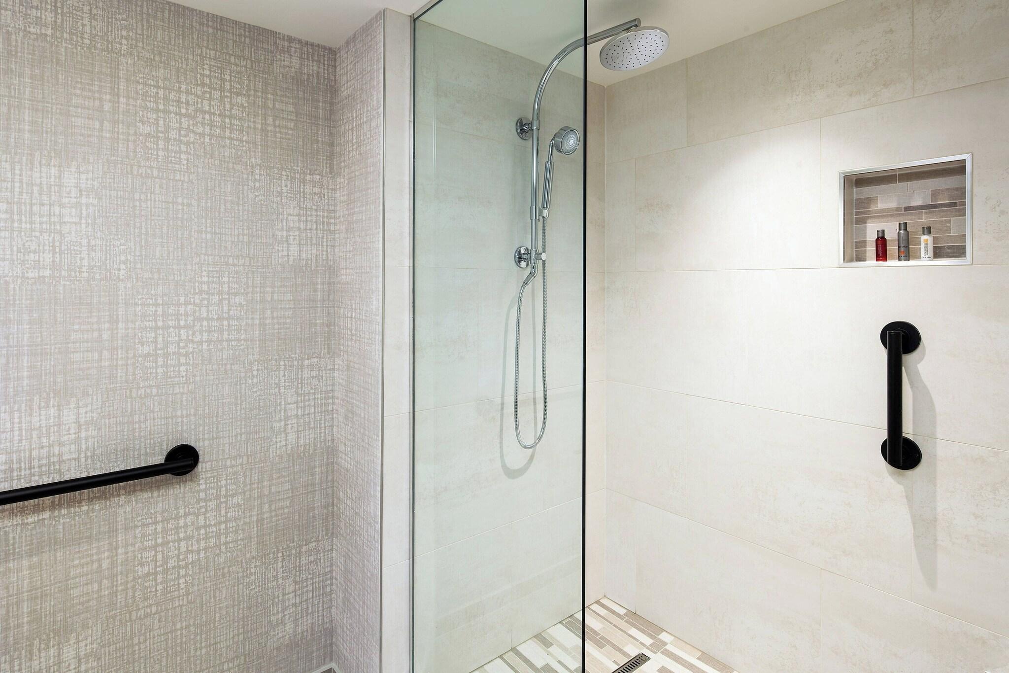 Double Accessible with Views