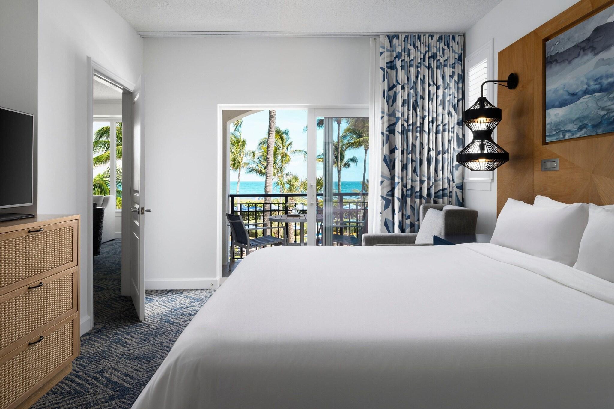 Villa Ocean Front King Bed