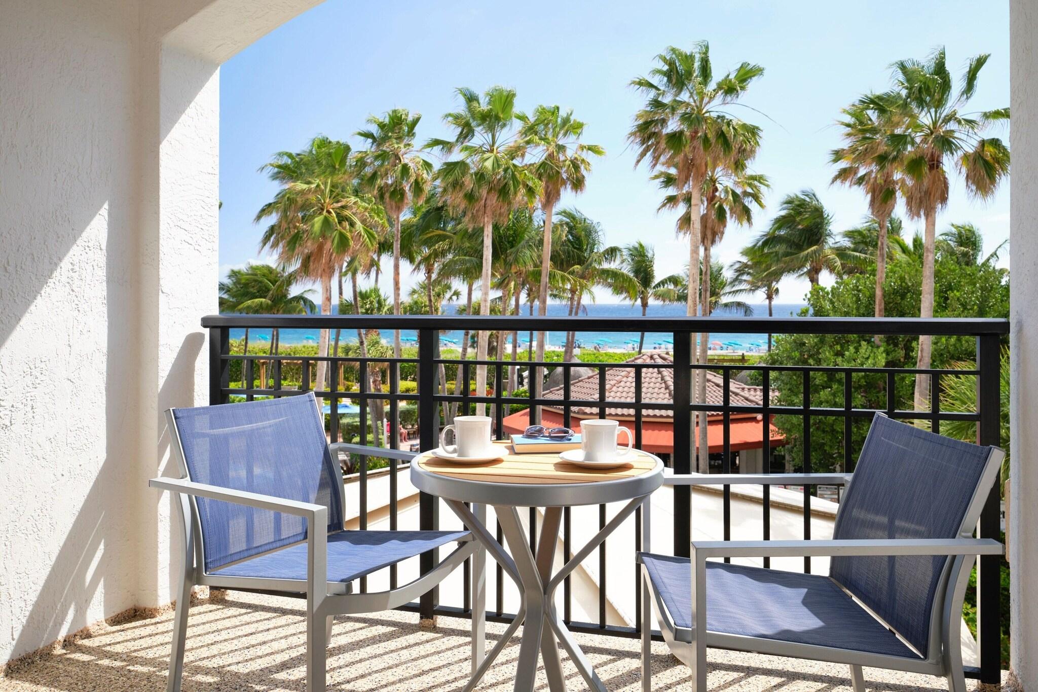 Villa Ocean Front with Balcony