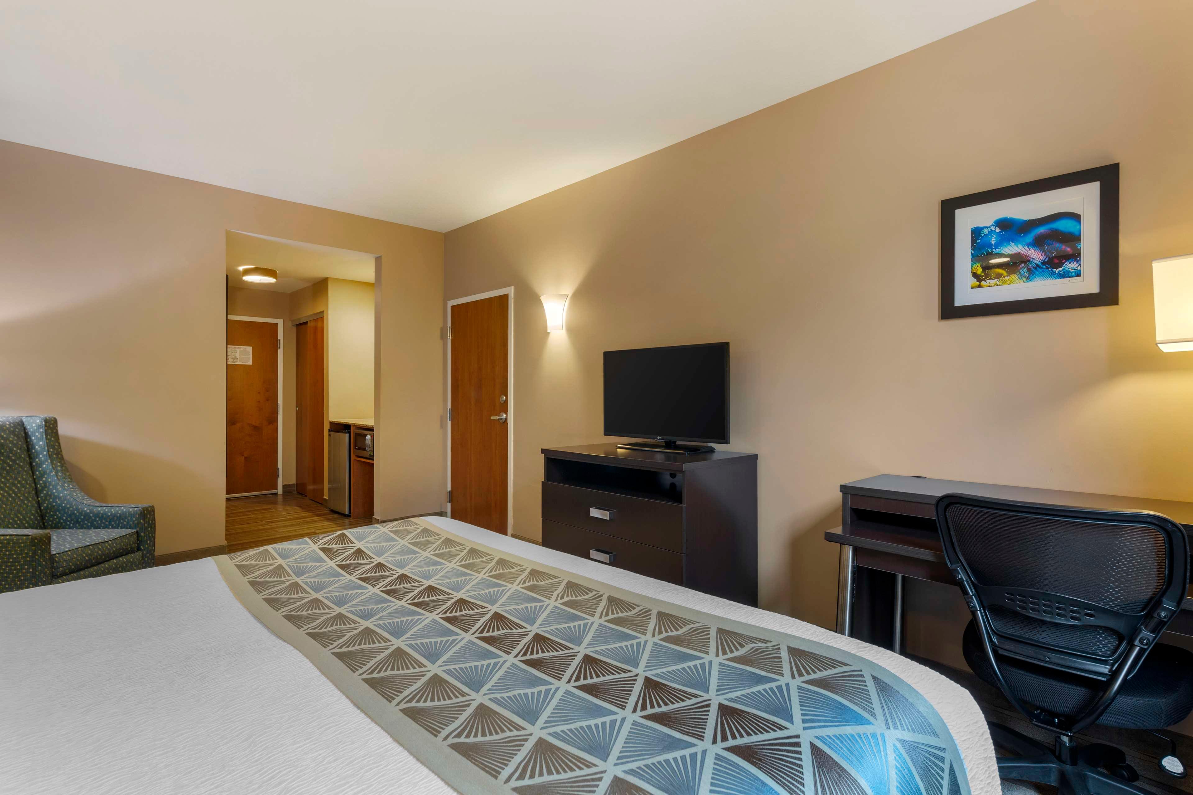 Room King Bed Non Smoking