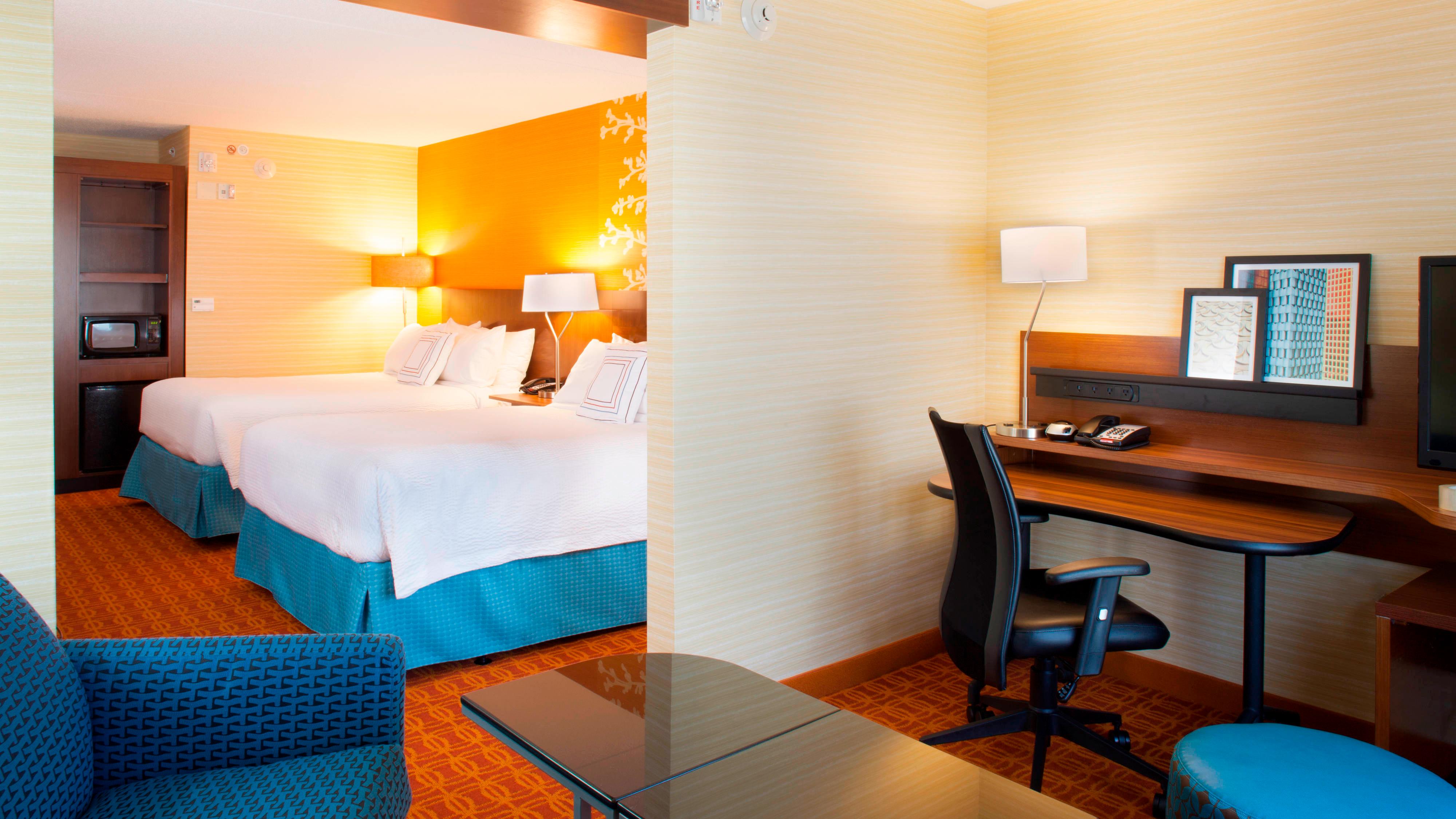 Studio Two Queen Beds