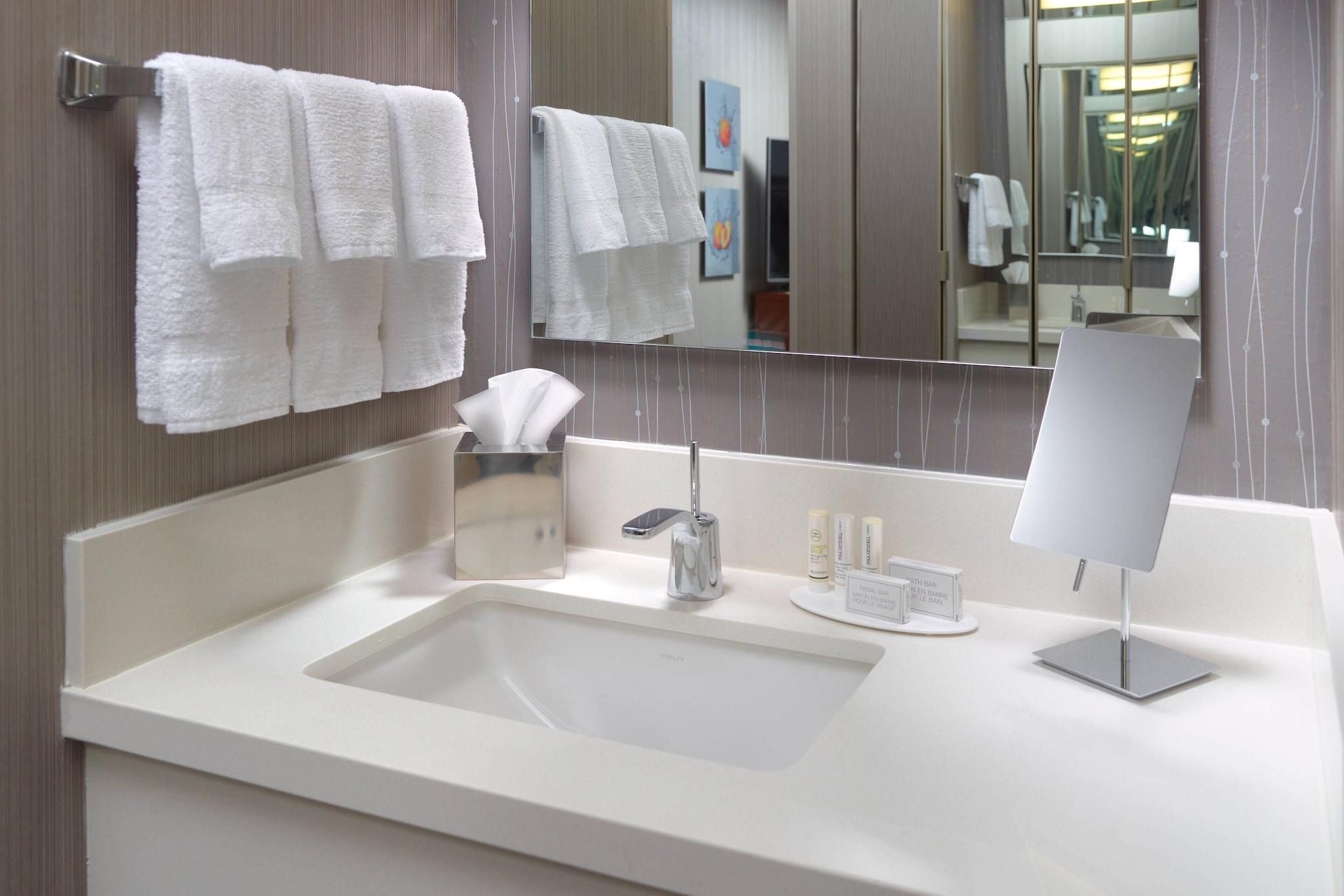 Quadruple Two Queen Beds Non Smoking