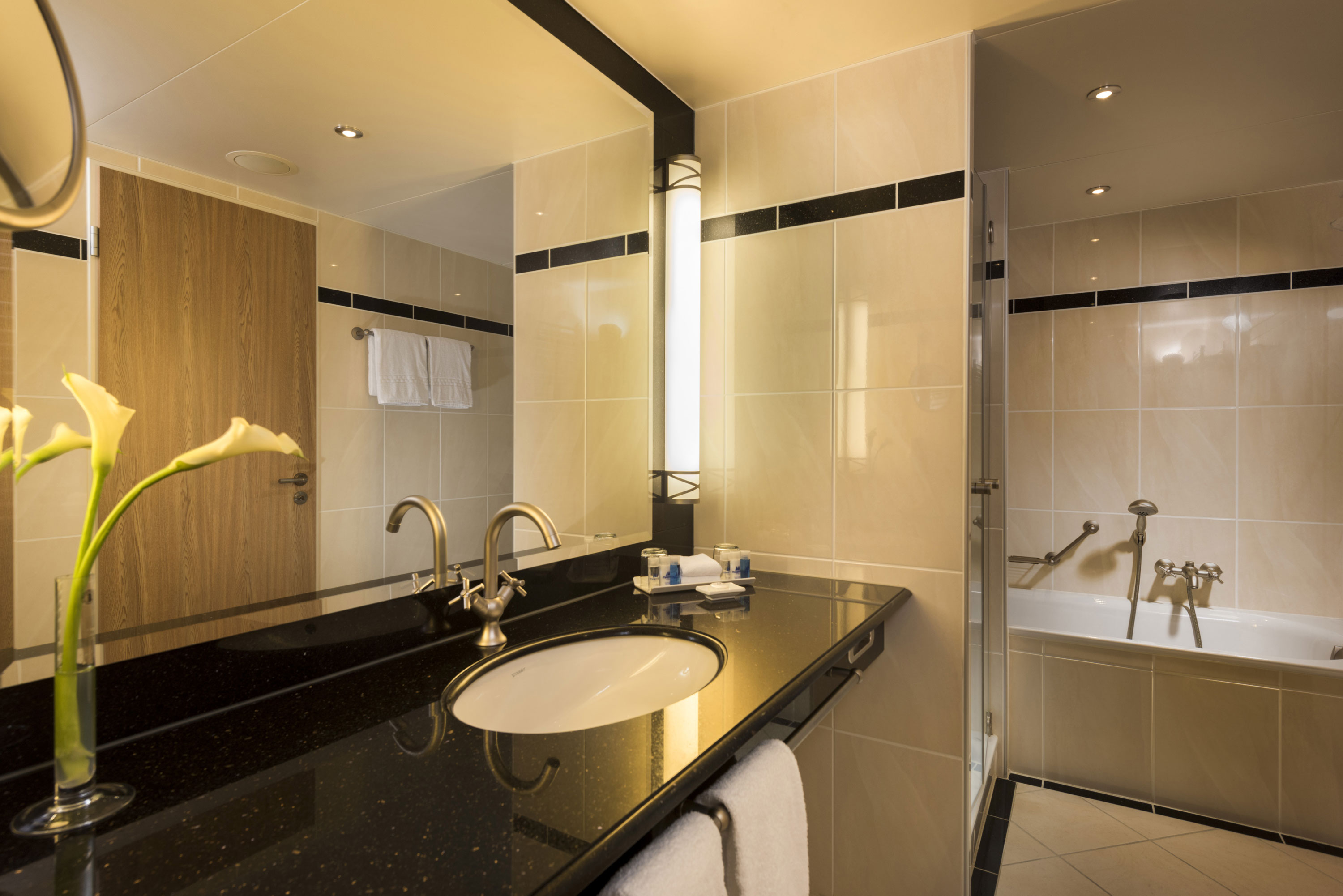 Family Room Capacity 5