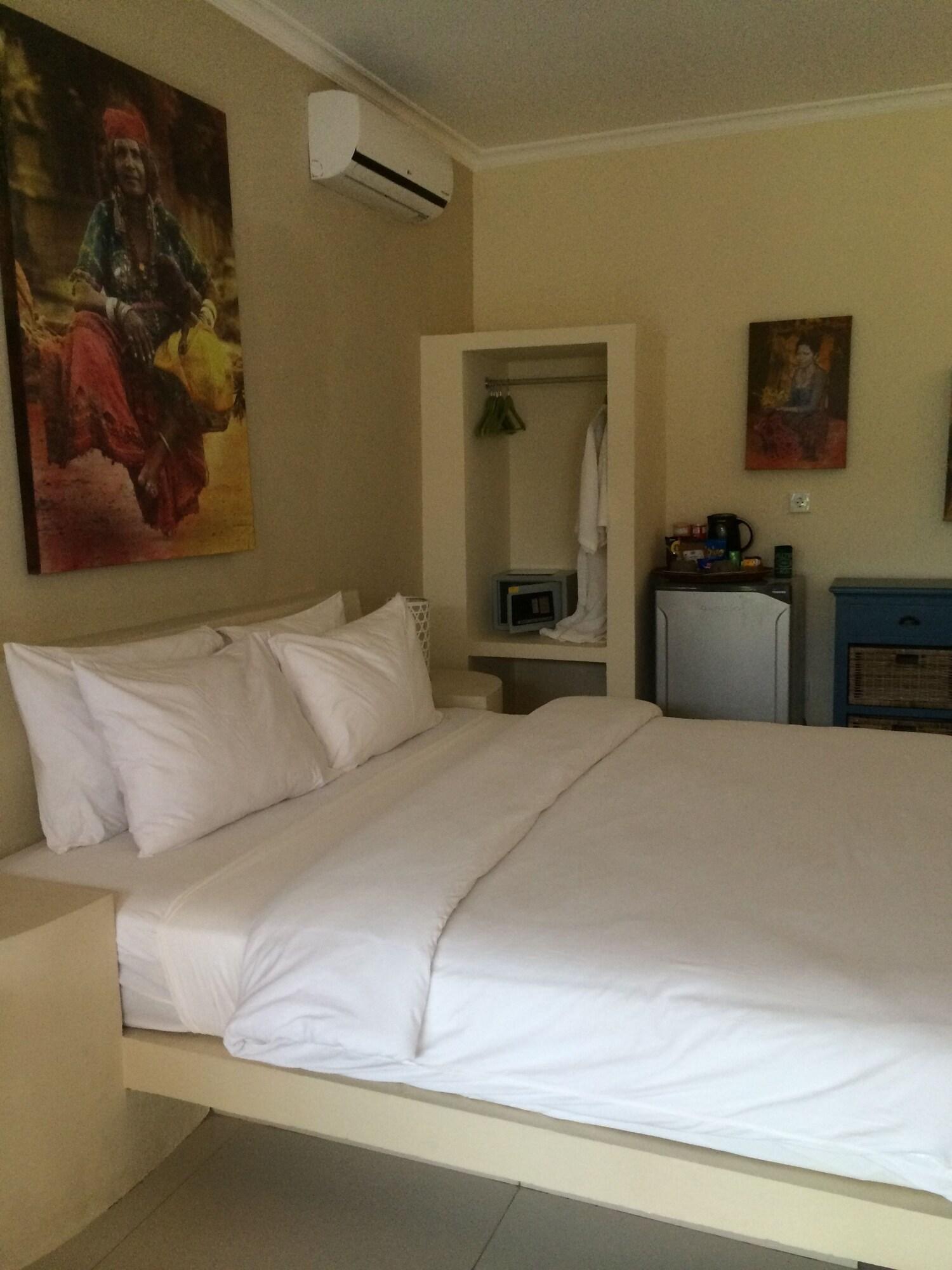 Double with Private Pool