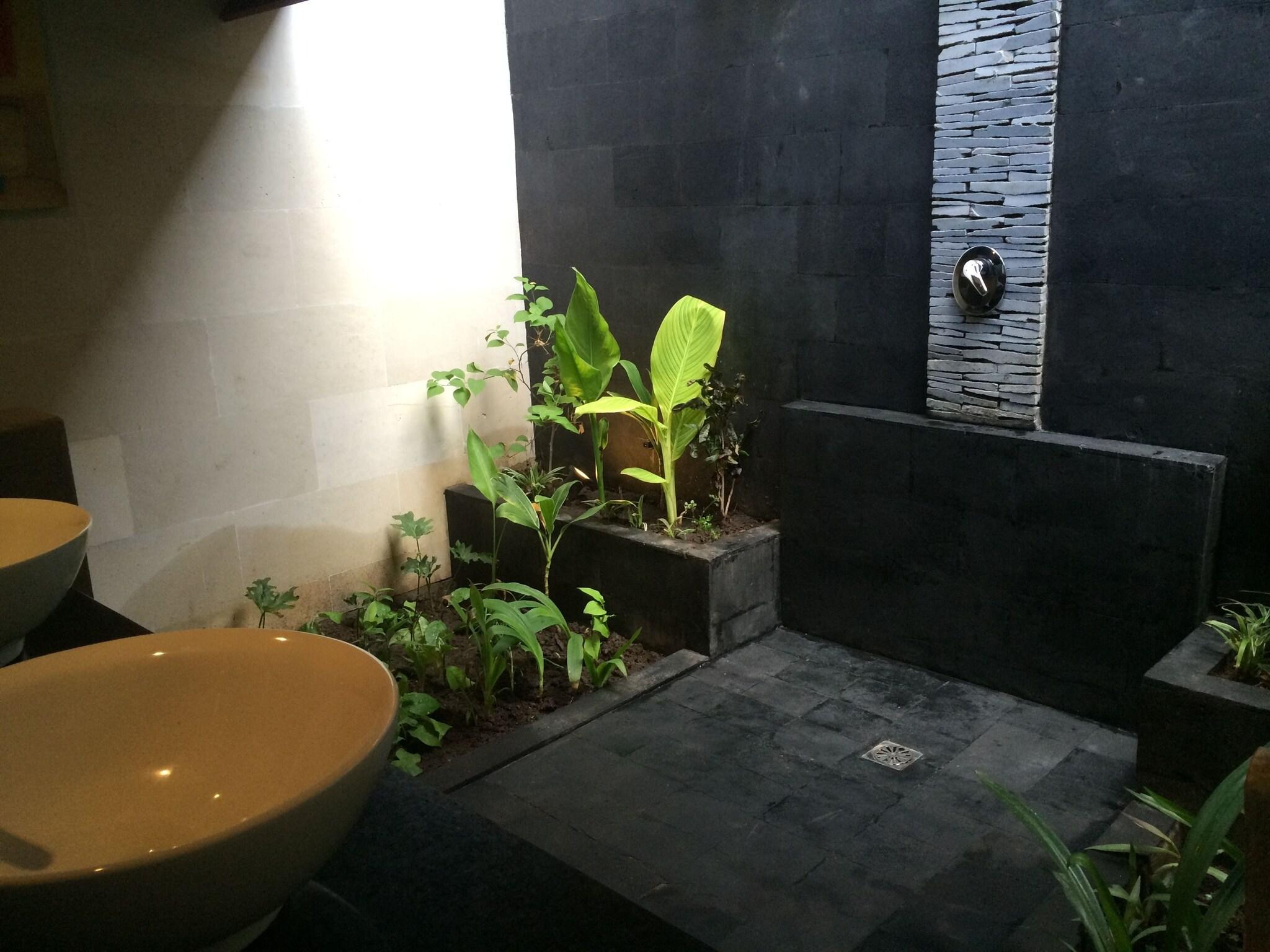 Double with Private Pool