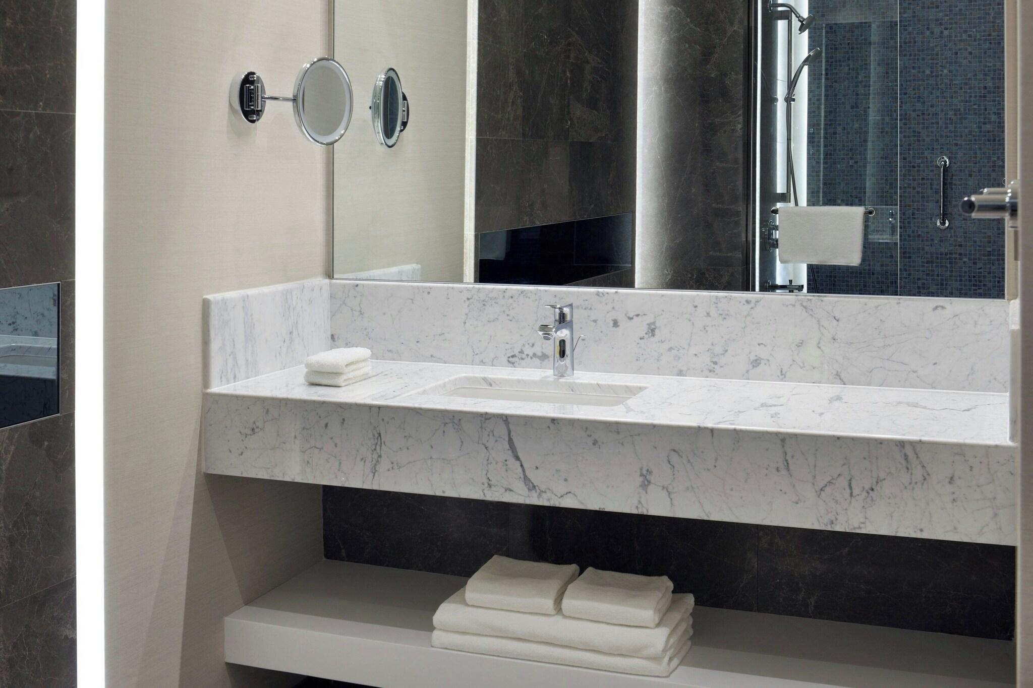 Twin Deluxe Sea View