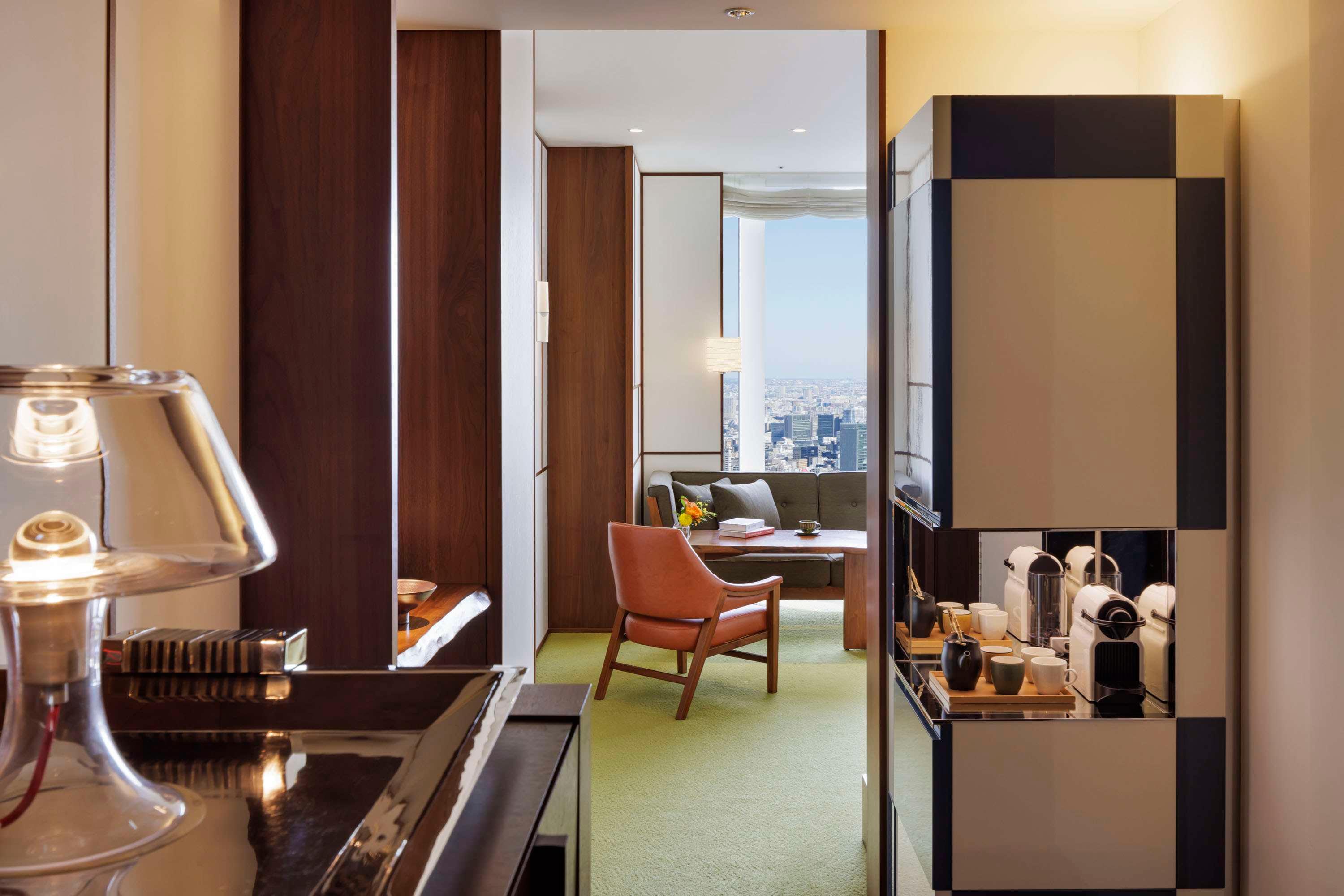 Double Bay View King Bed