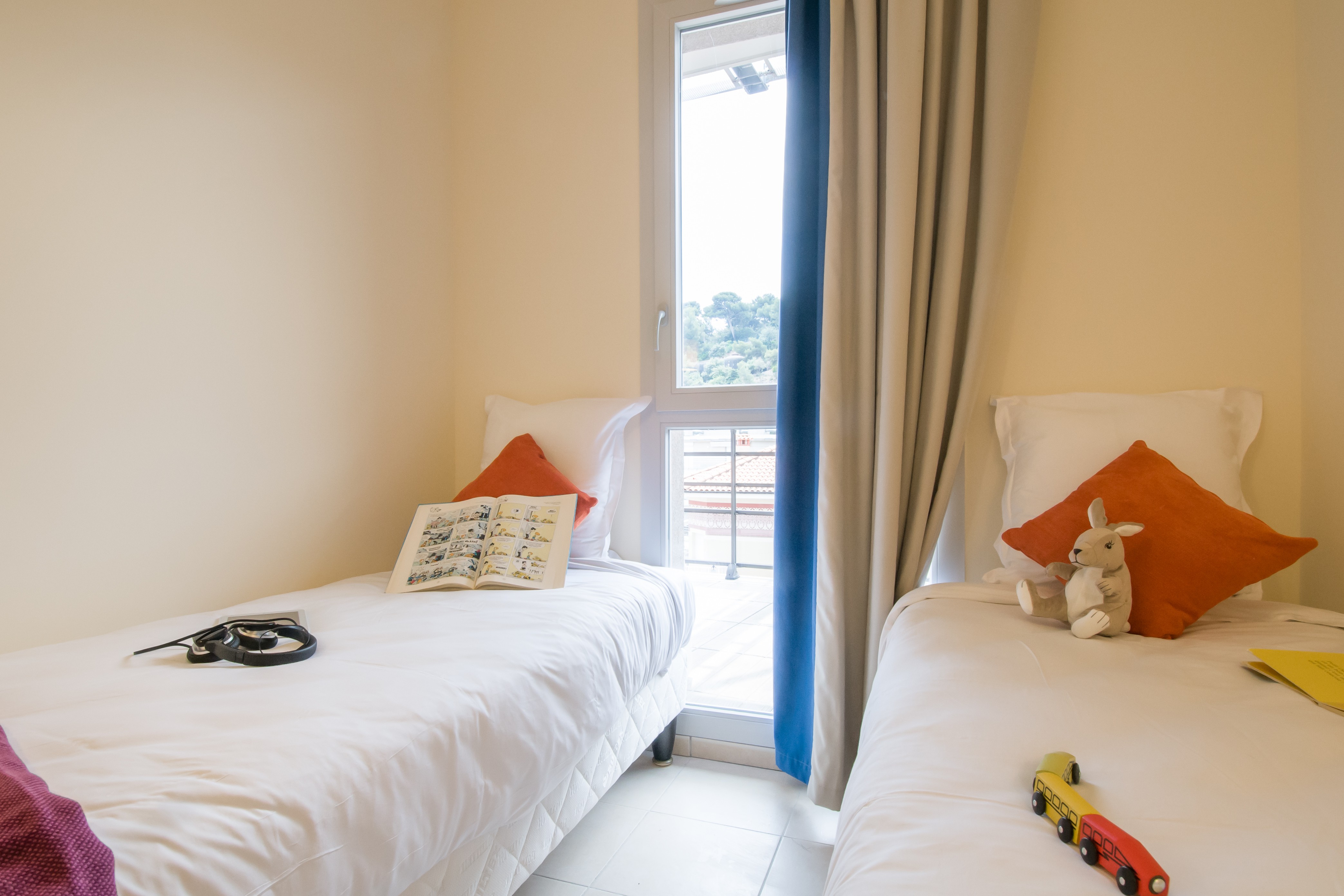 Apartment Capacity 6