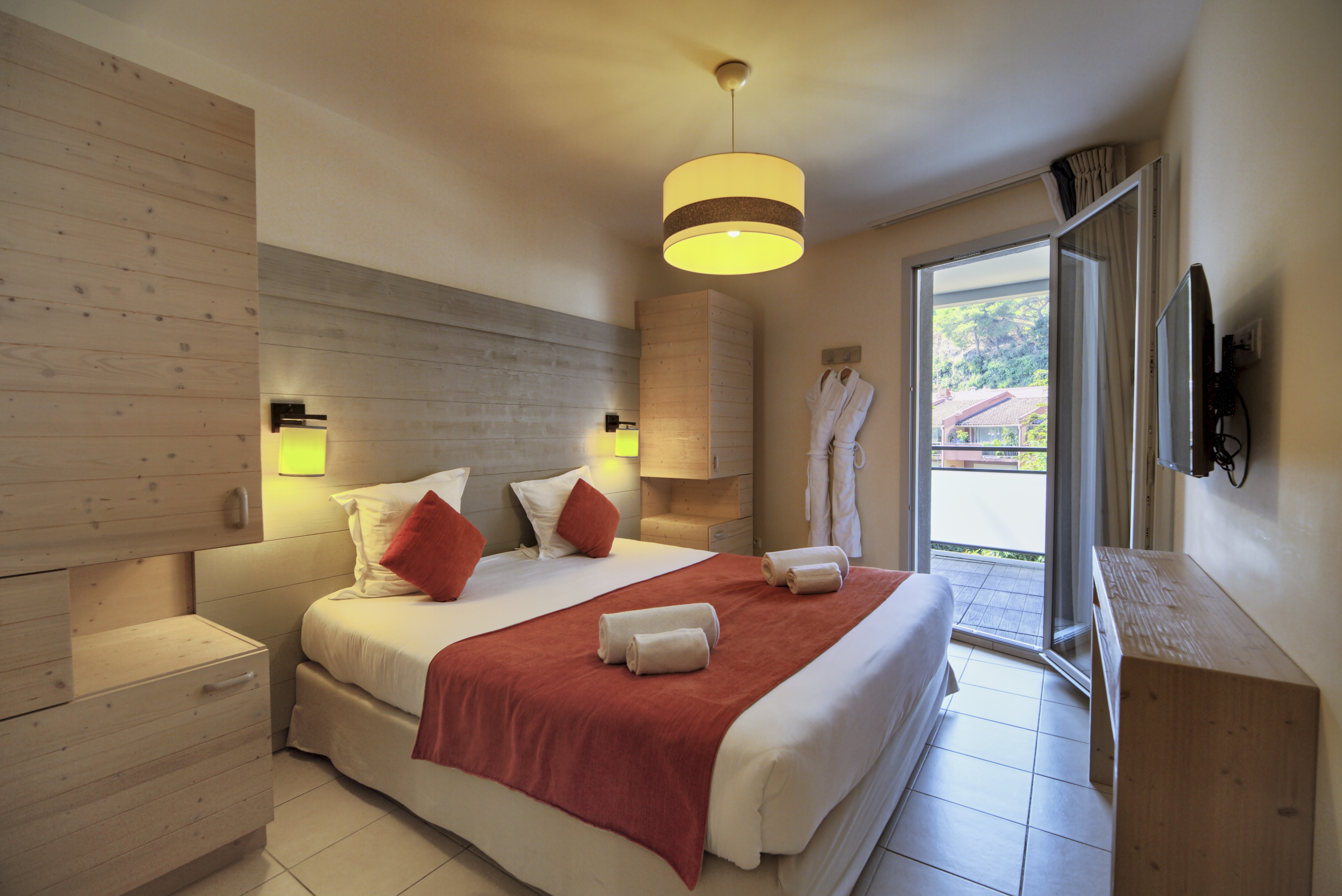 Apartment Capacity 4