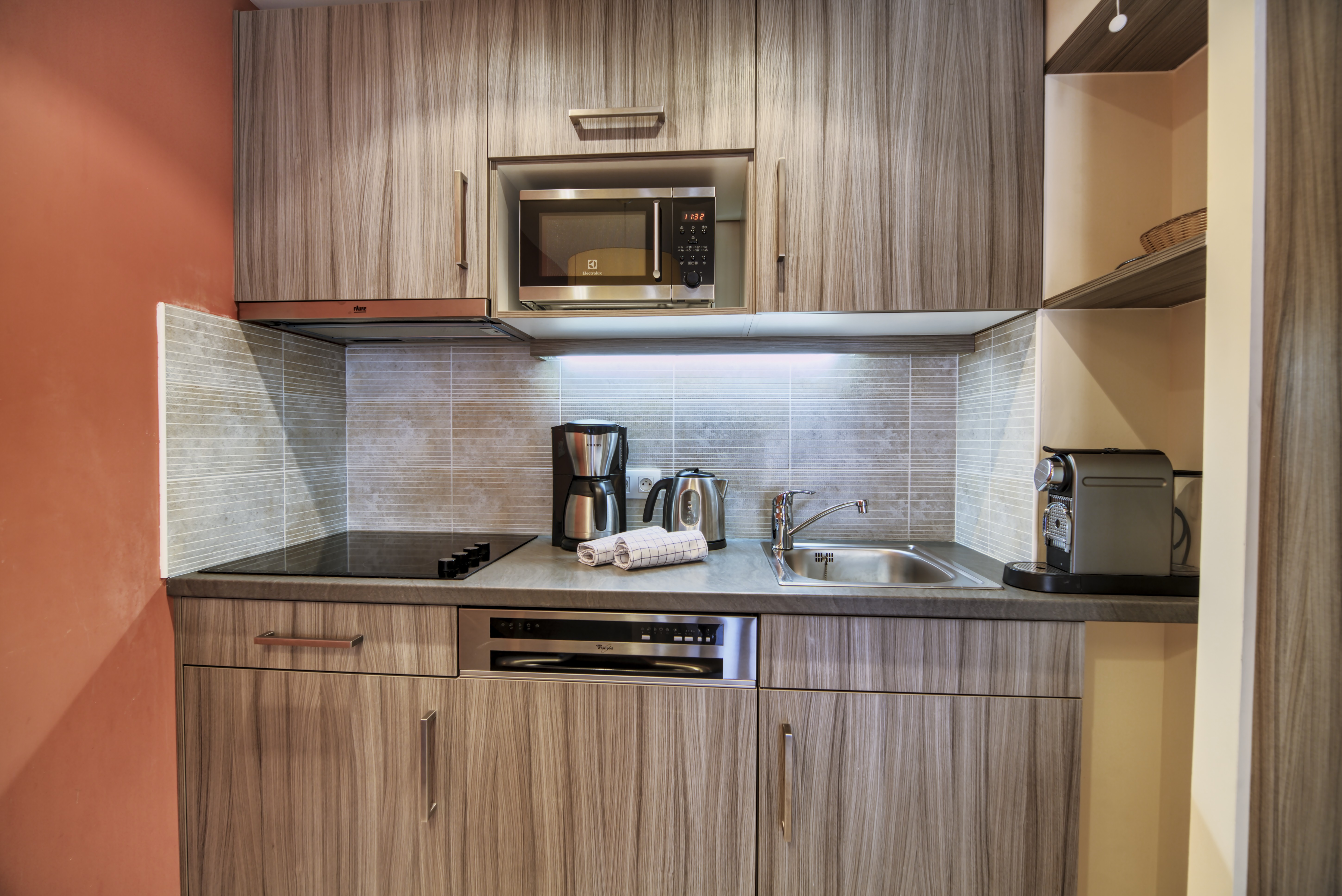 Apartment Capacity 4