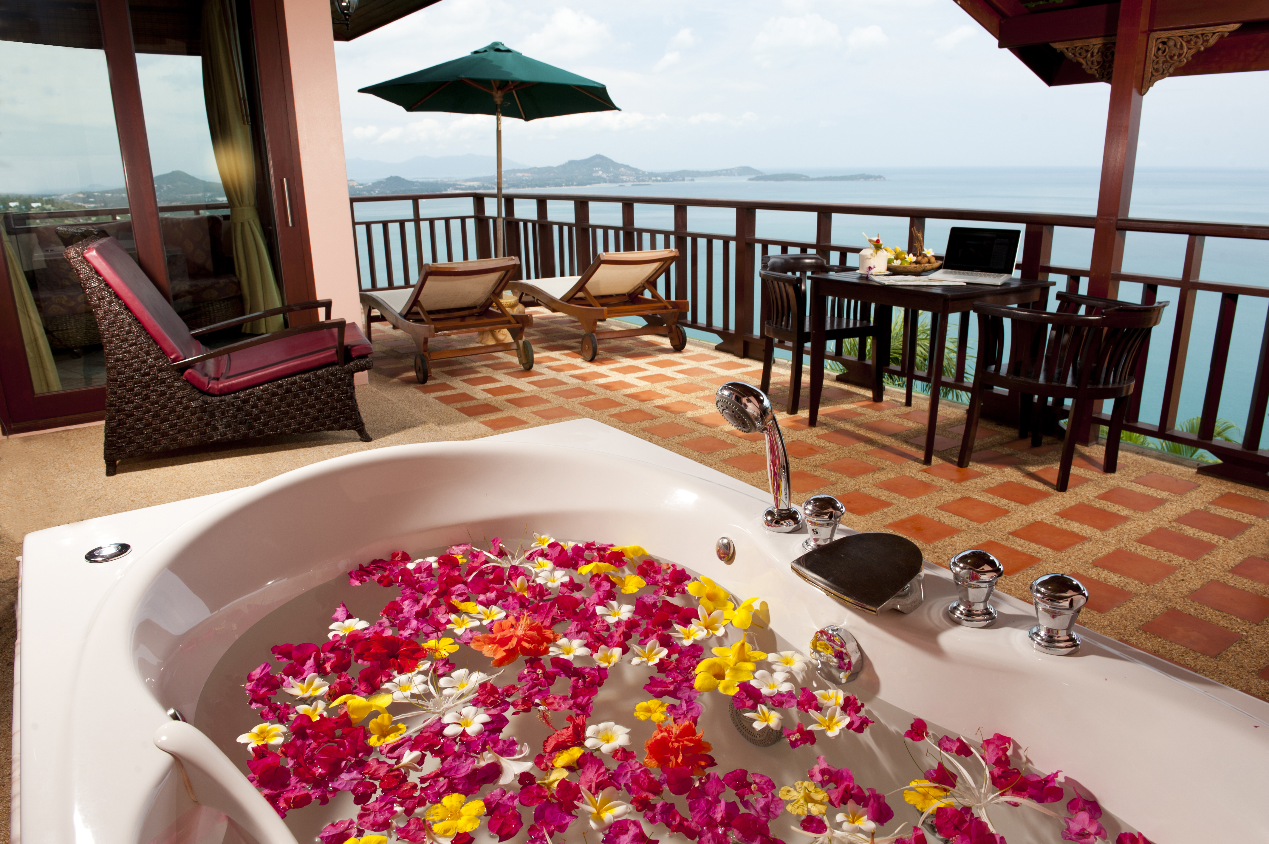 Suite with Jacuzzi