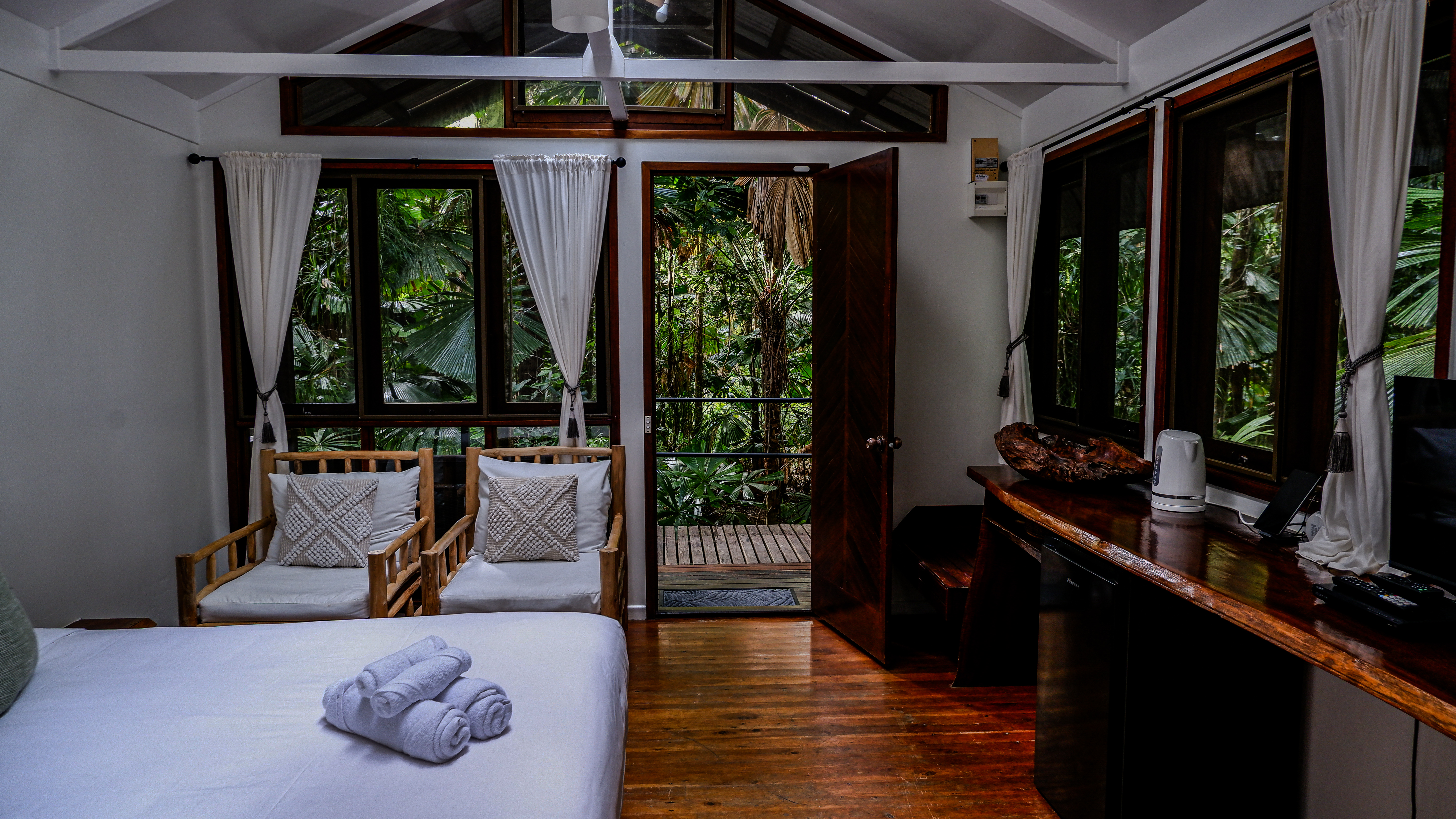 Double Queen Size Bed