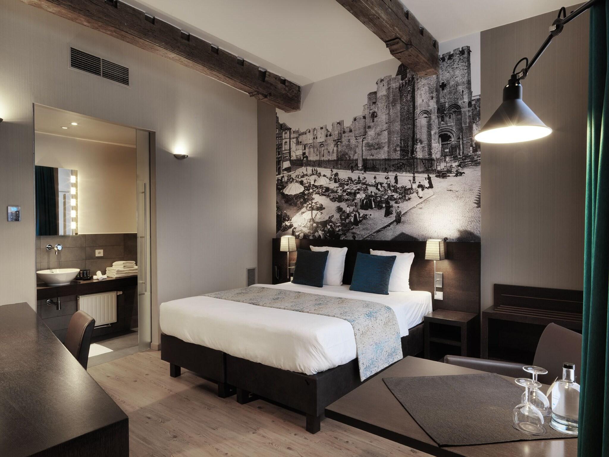 Double King Size Bed