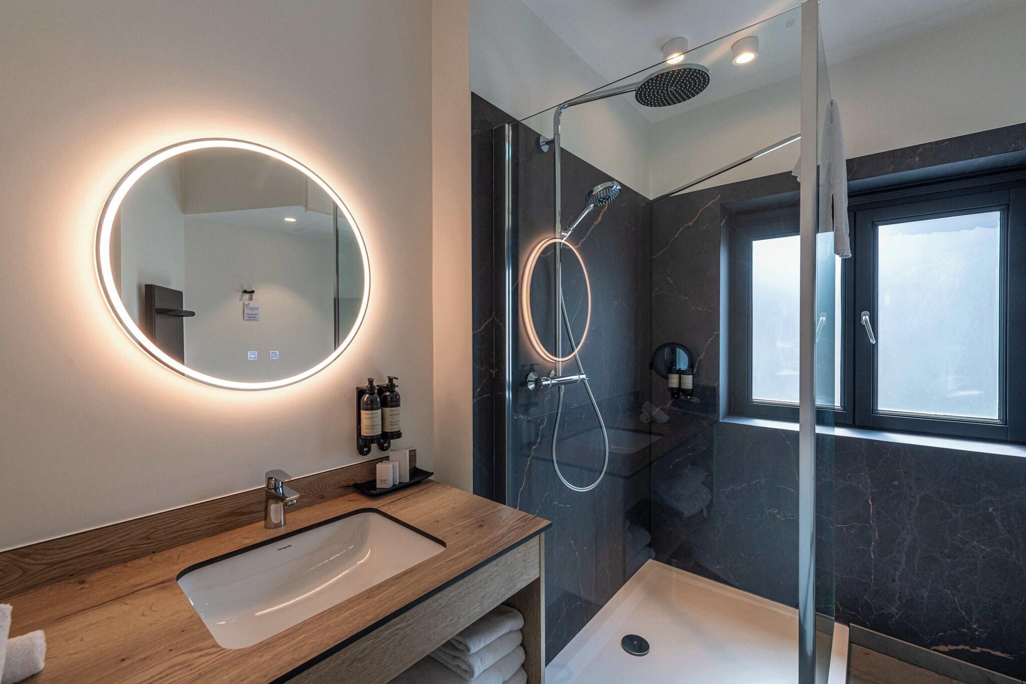 Family Room King Size Bed