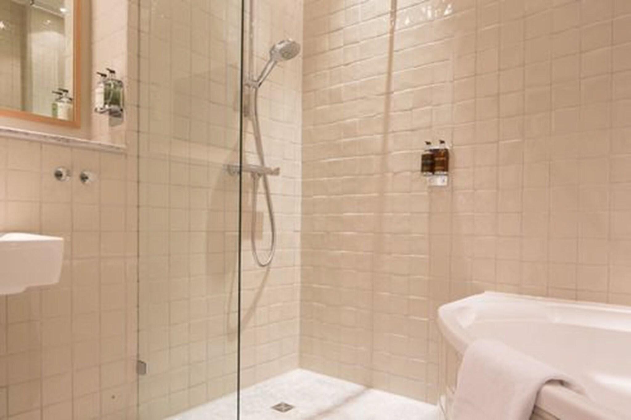 Suite with Double Bed